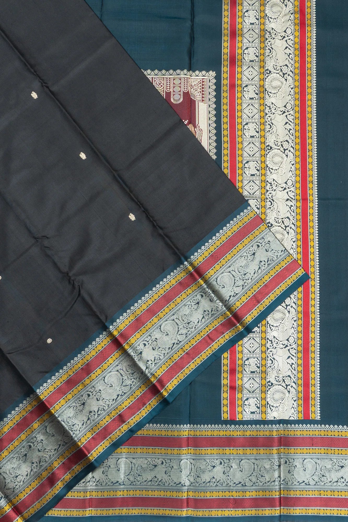 Classic Zero Zari Kanchipuram Silk Butta Black Saree