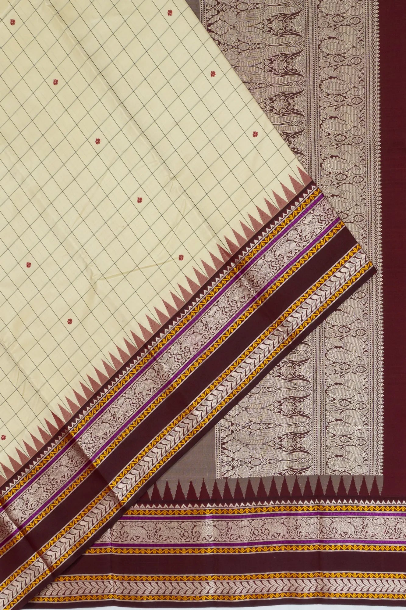 Classic Zero Zari Kanchipuram Silk Checks And Butta Cream Saree