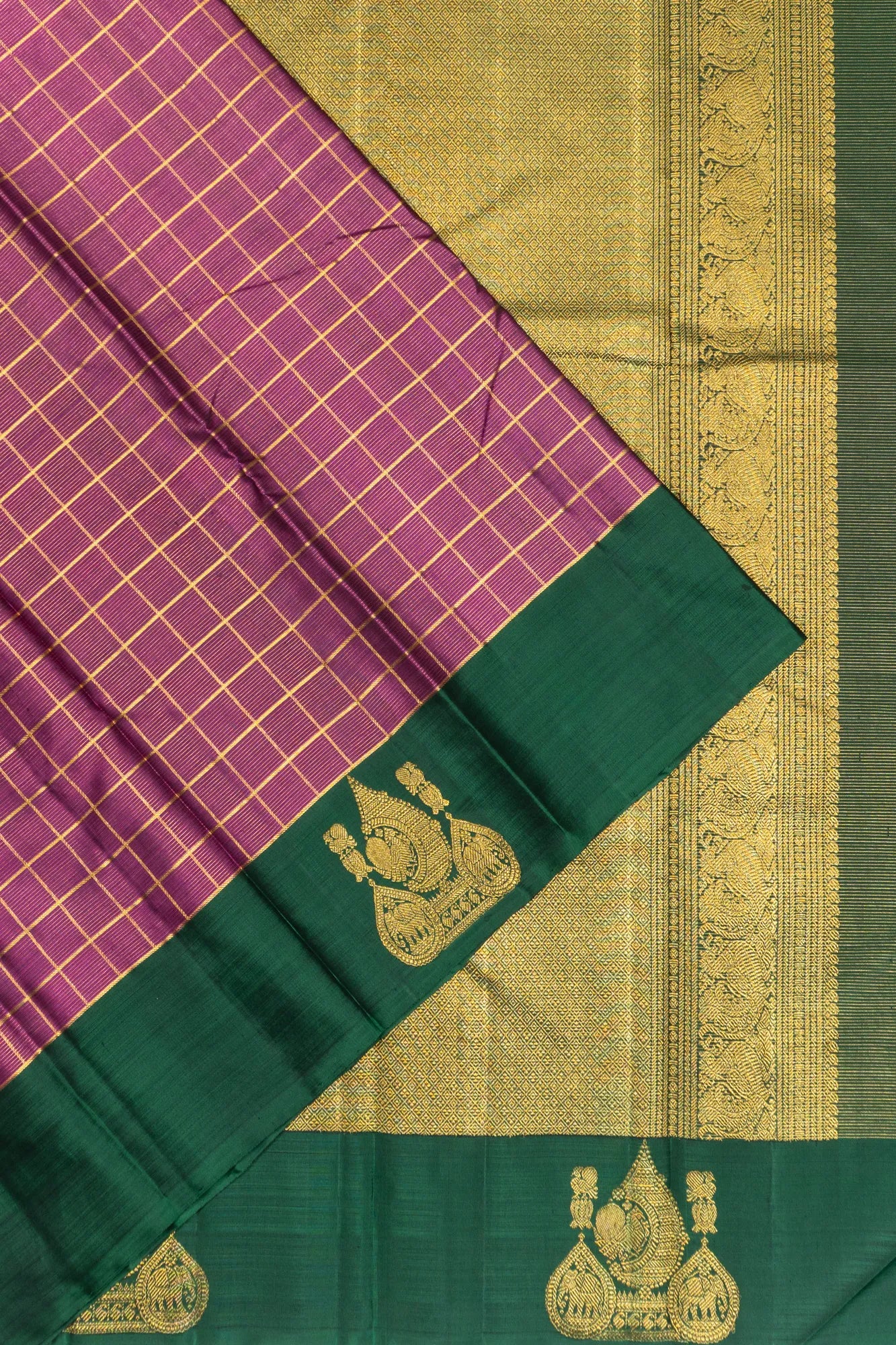Classic Kanchipuram Silk Oosi Lines And Checks Pink Saree