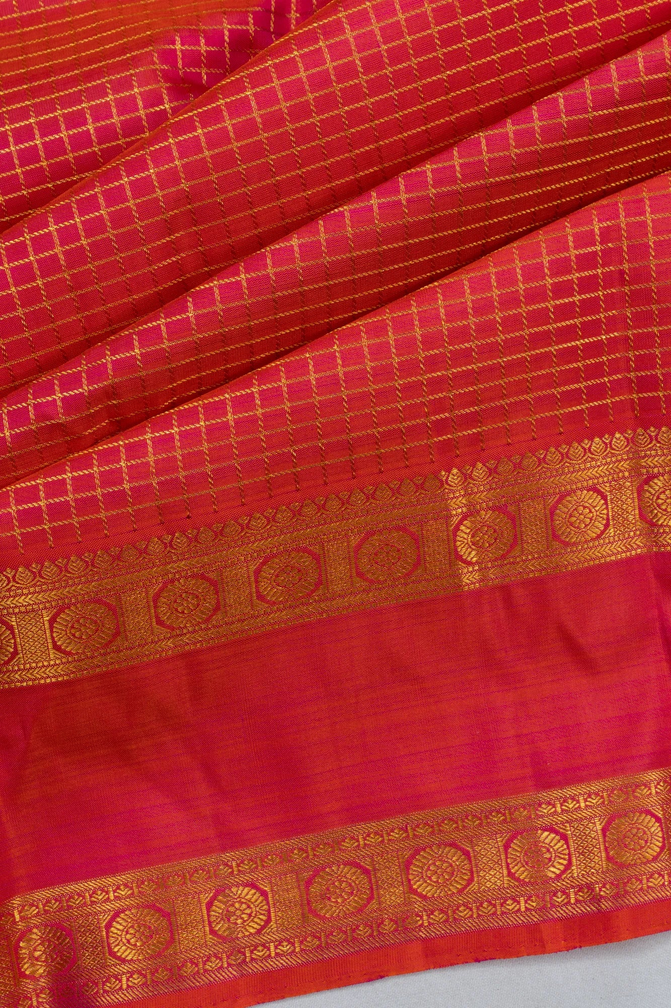 Classic Kanchipuram Silk Checks Pinkish Red Saree