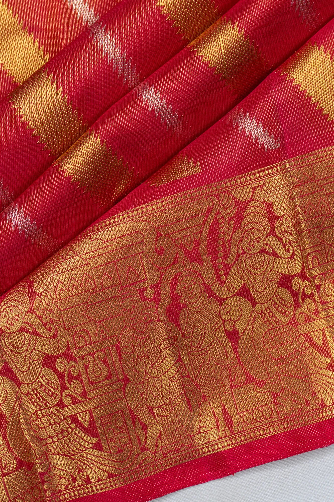 Kanchipuram Silk Tissue Leheriya Red Saree