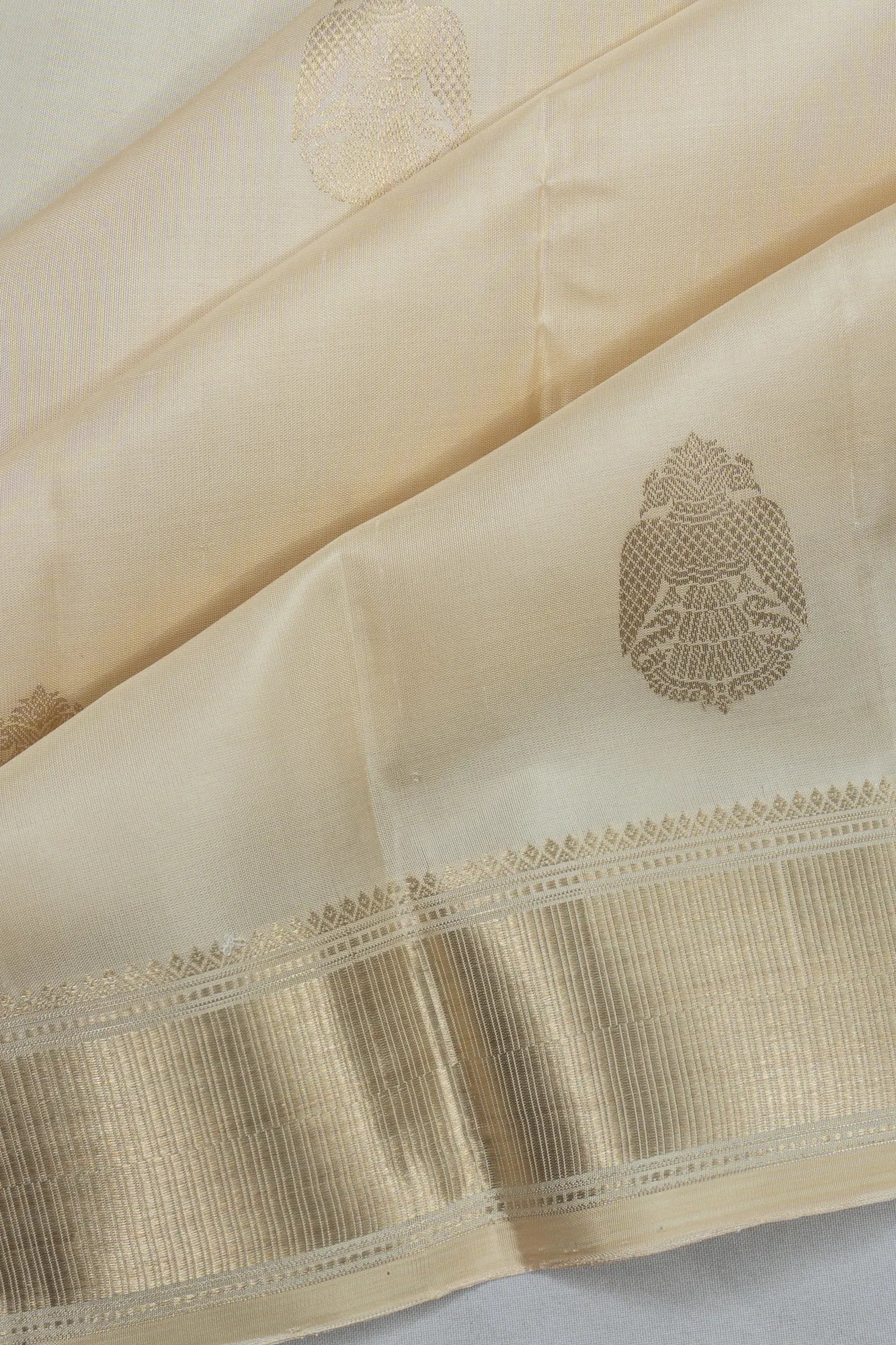 Kanchipuram Silk Butta White Saree