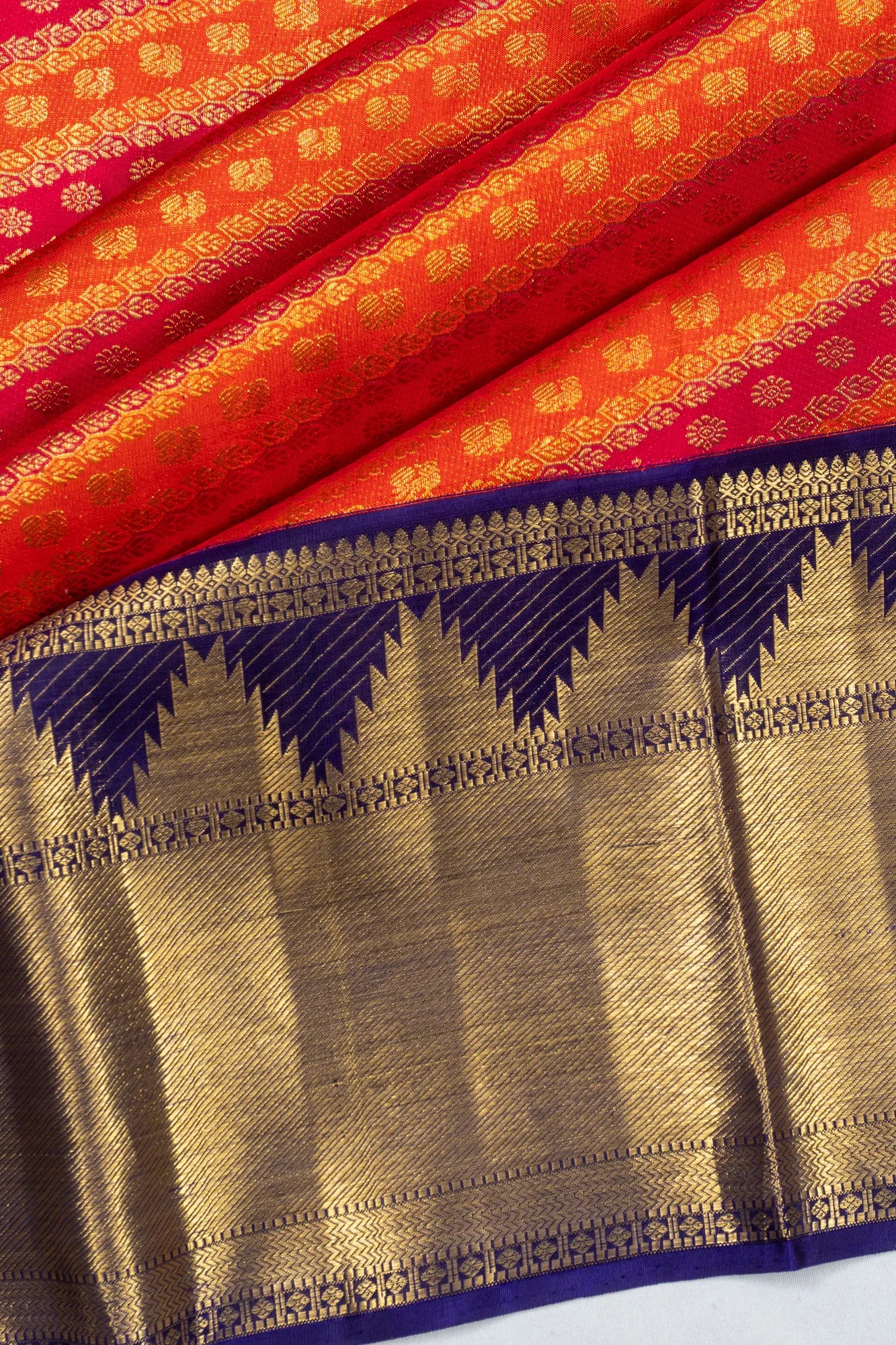 Kanchipuram Silk Leheriya Jaal Orange And Red Saree