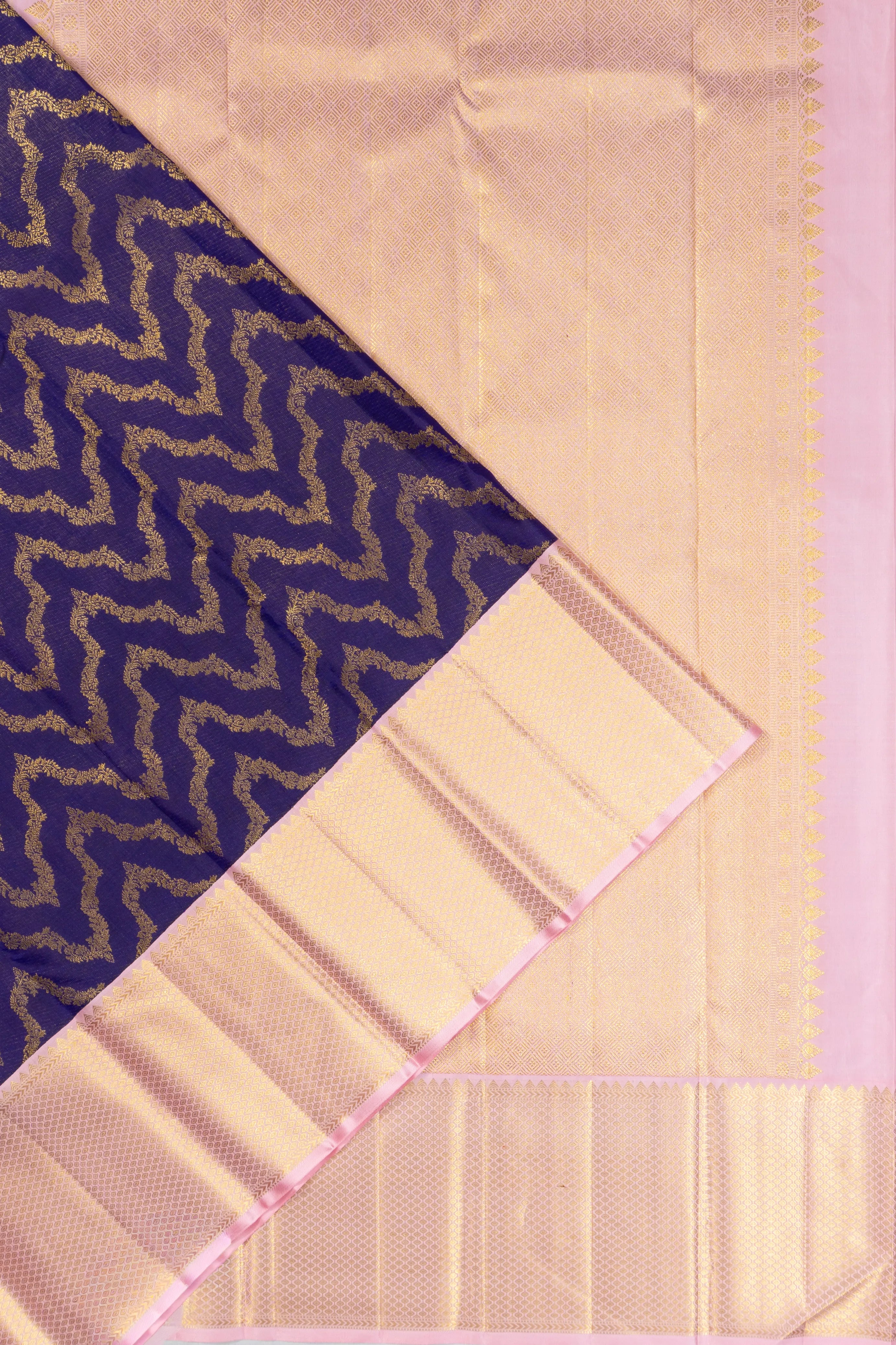 Kanchipuram Silk Zig Zag Lines Dark Blue Saree
