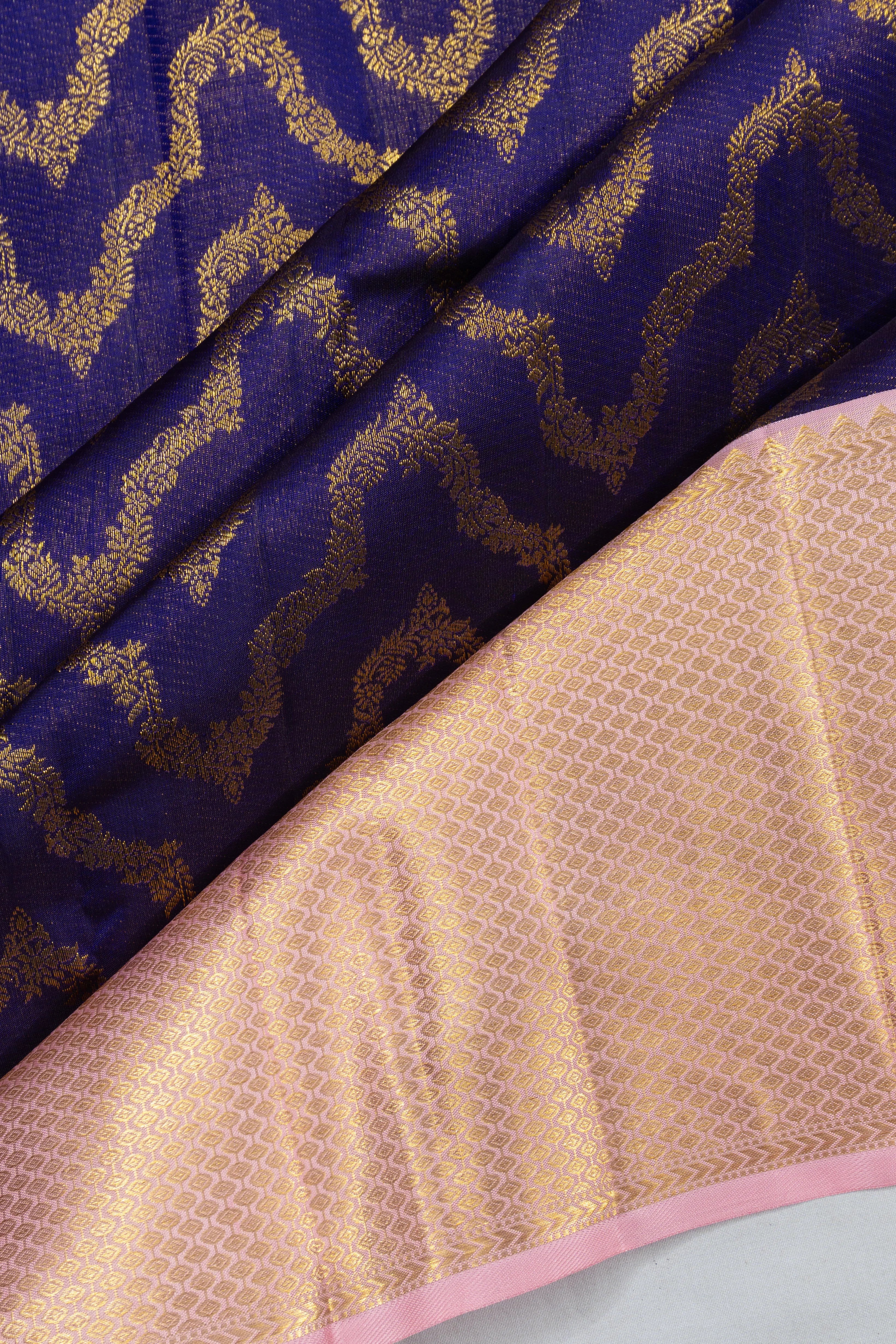 Kanchipuram Silk Zig Zag Lines Dark Blue Saree