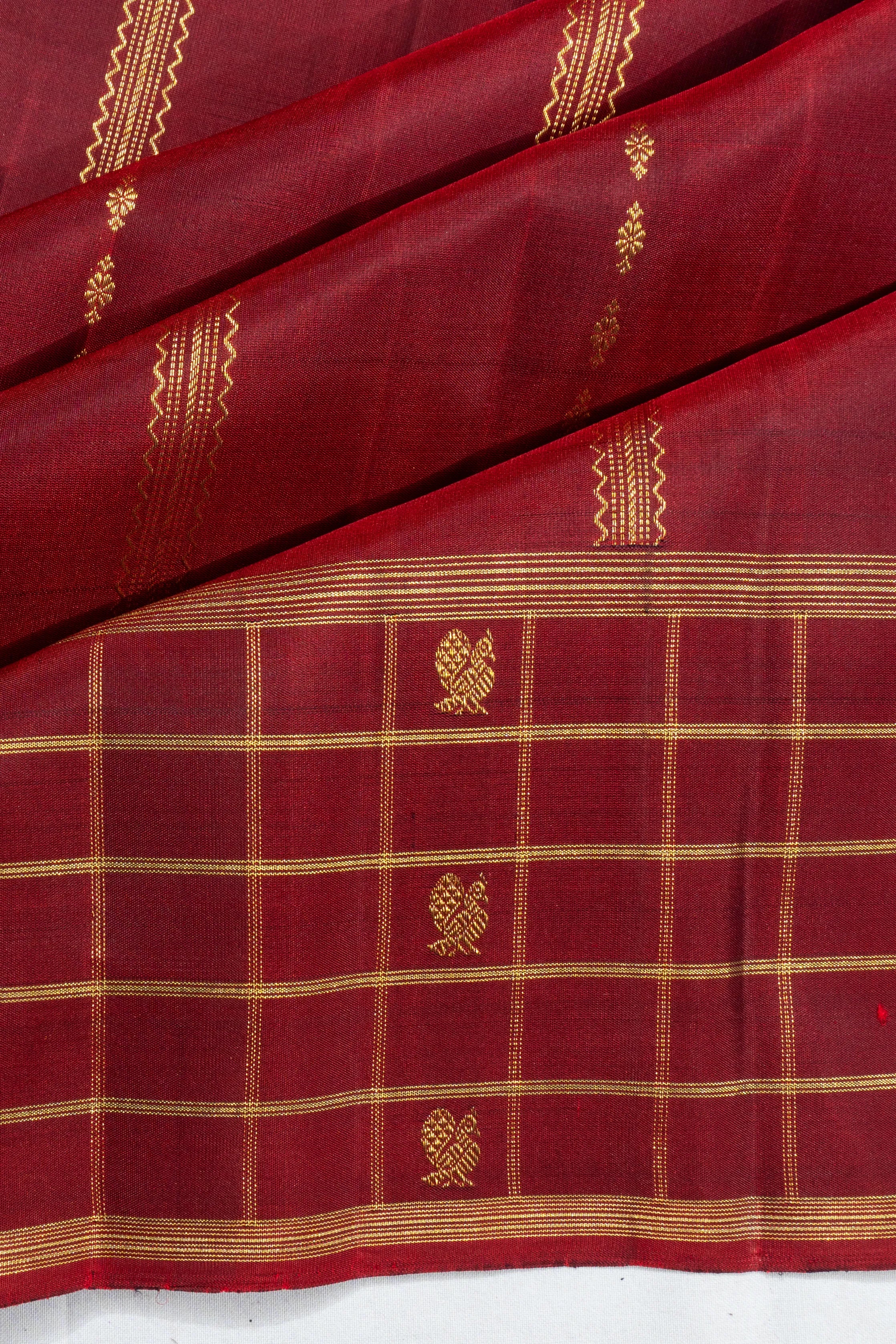 Kanchipuram Silk Vertical Lines Maroon Saree