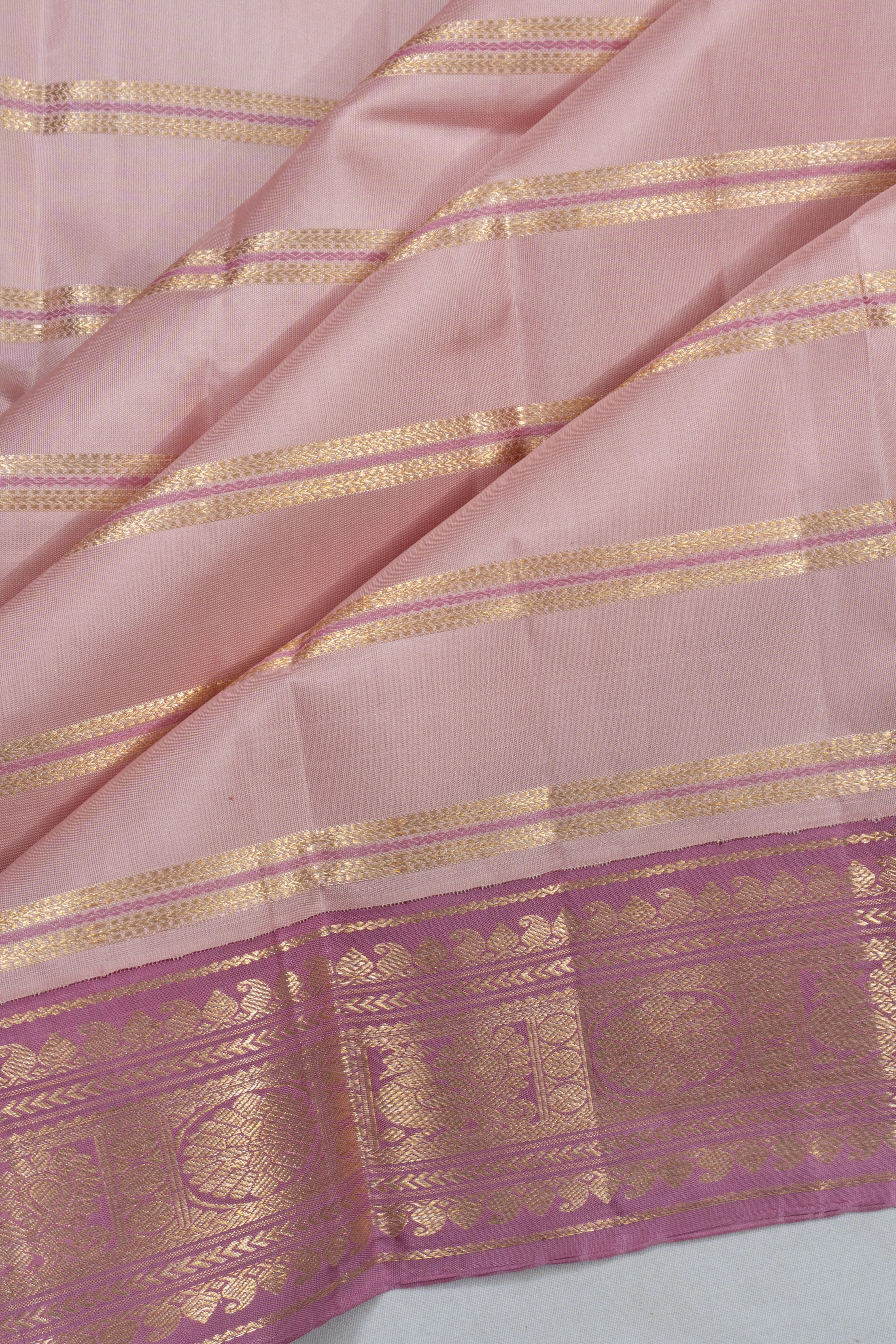 Classic Kanchipuram Silk Horizontal Lines Lilac Saree