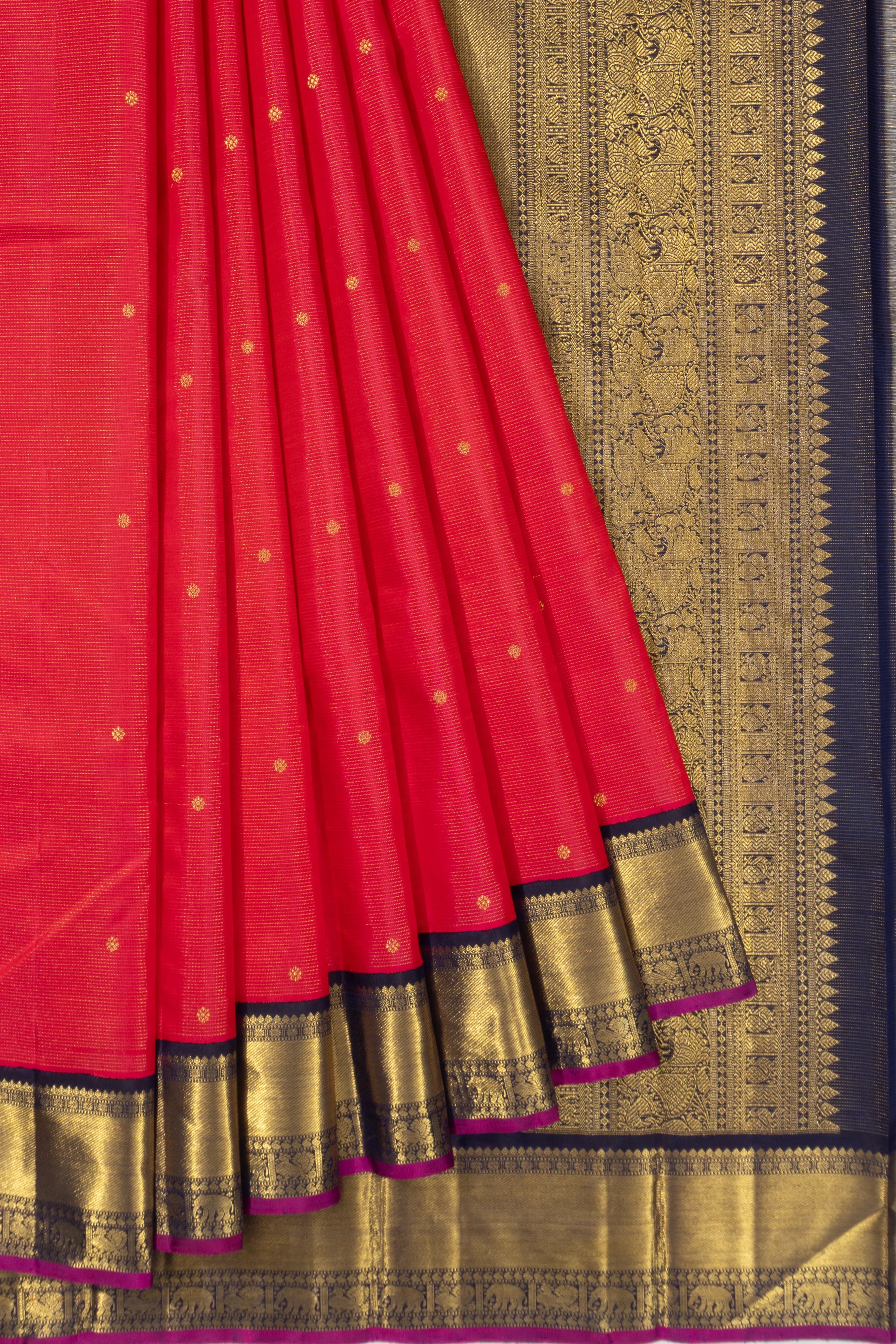 Classic Kanchipuram Silk Oosi Lines And Butta Red Saree