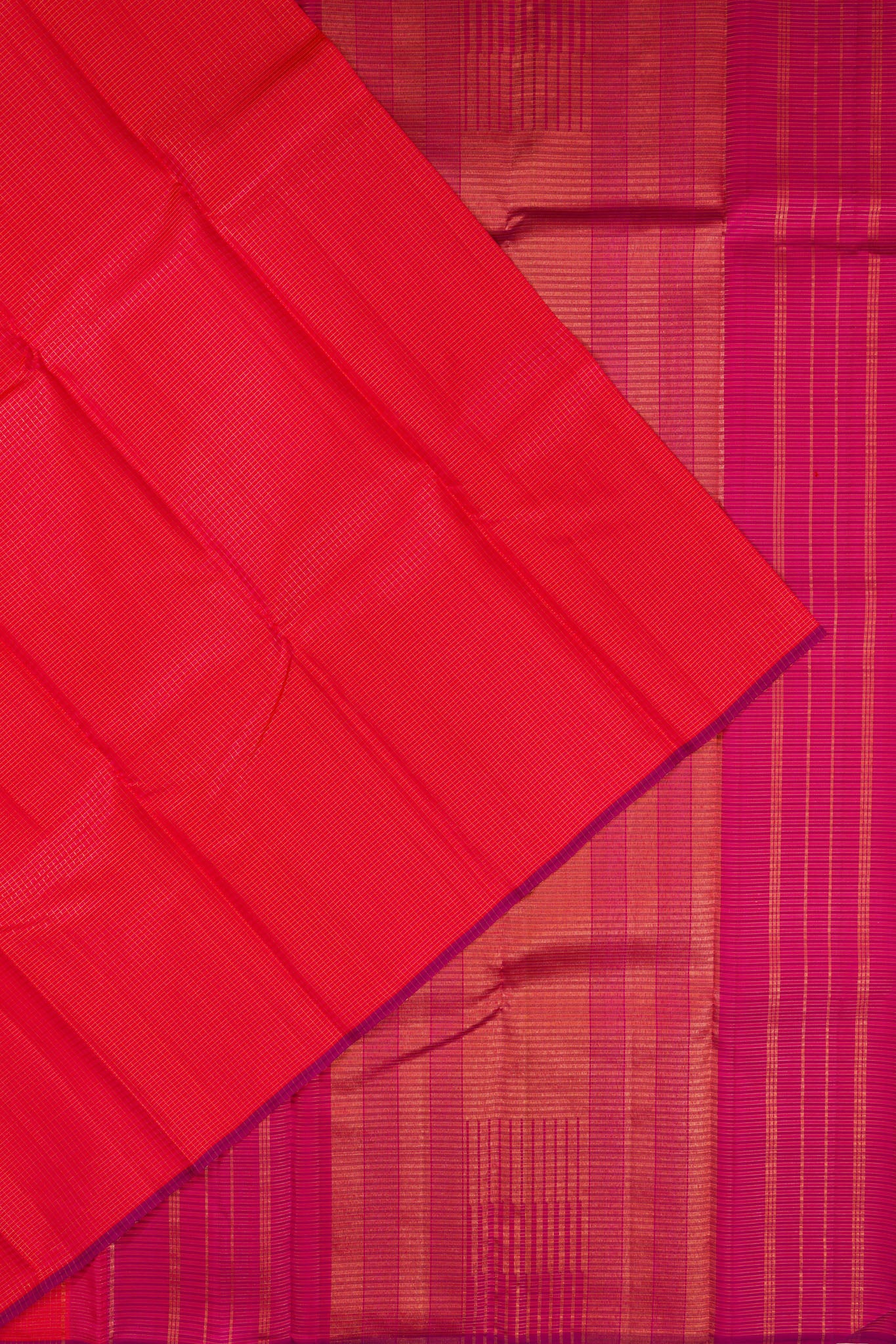 Taranga Kanchi Silk Checks Reddish Pink Saree