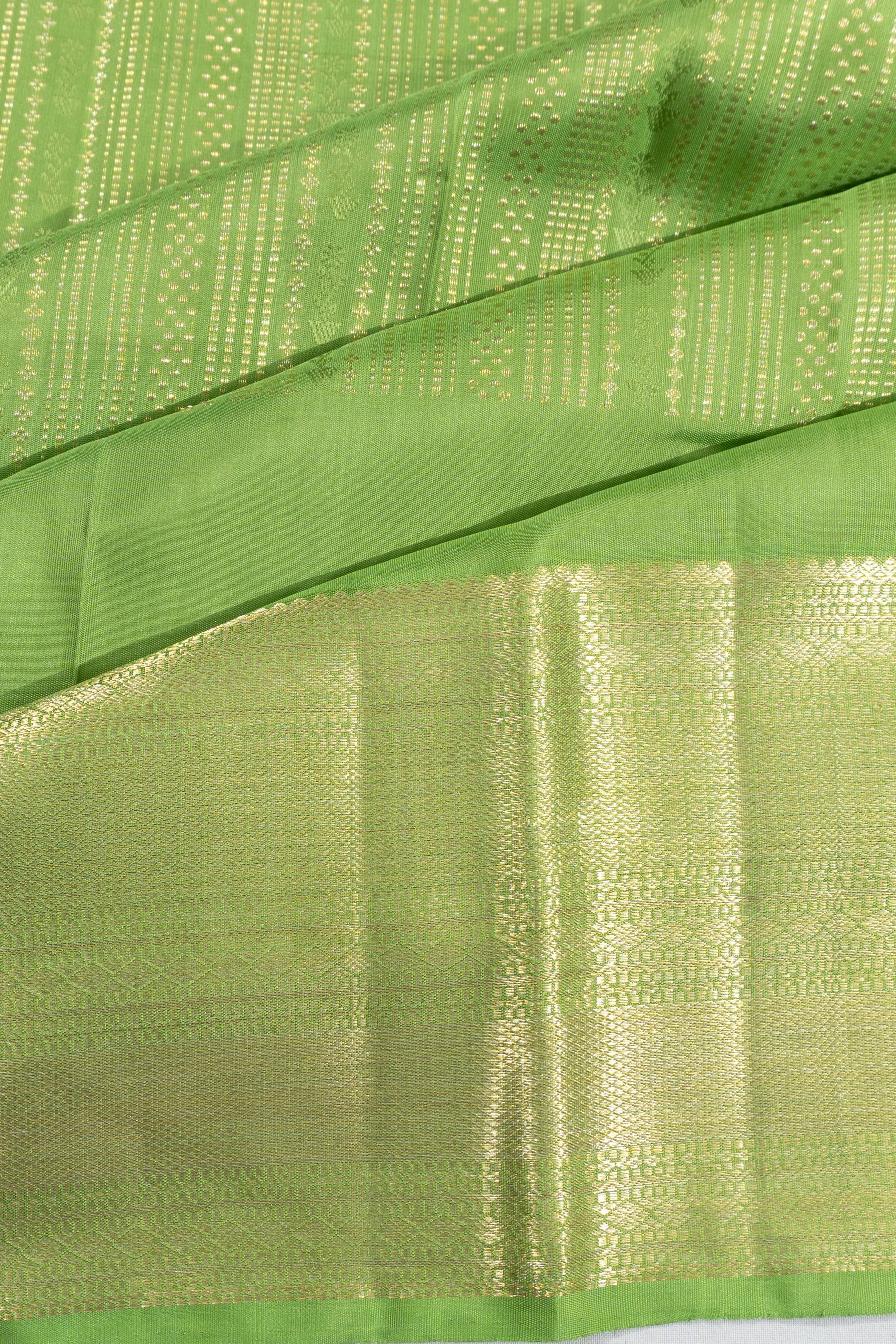 Taranga Kanchi Silk Vertical Lines Green Saree