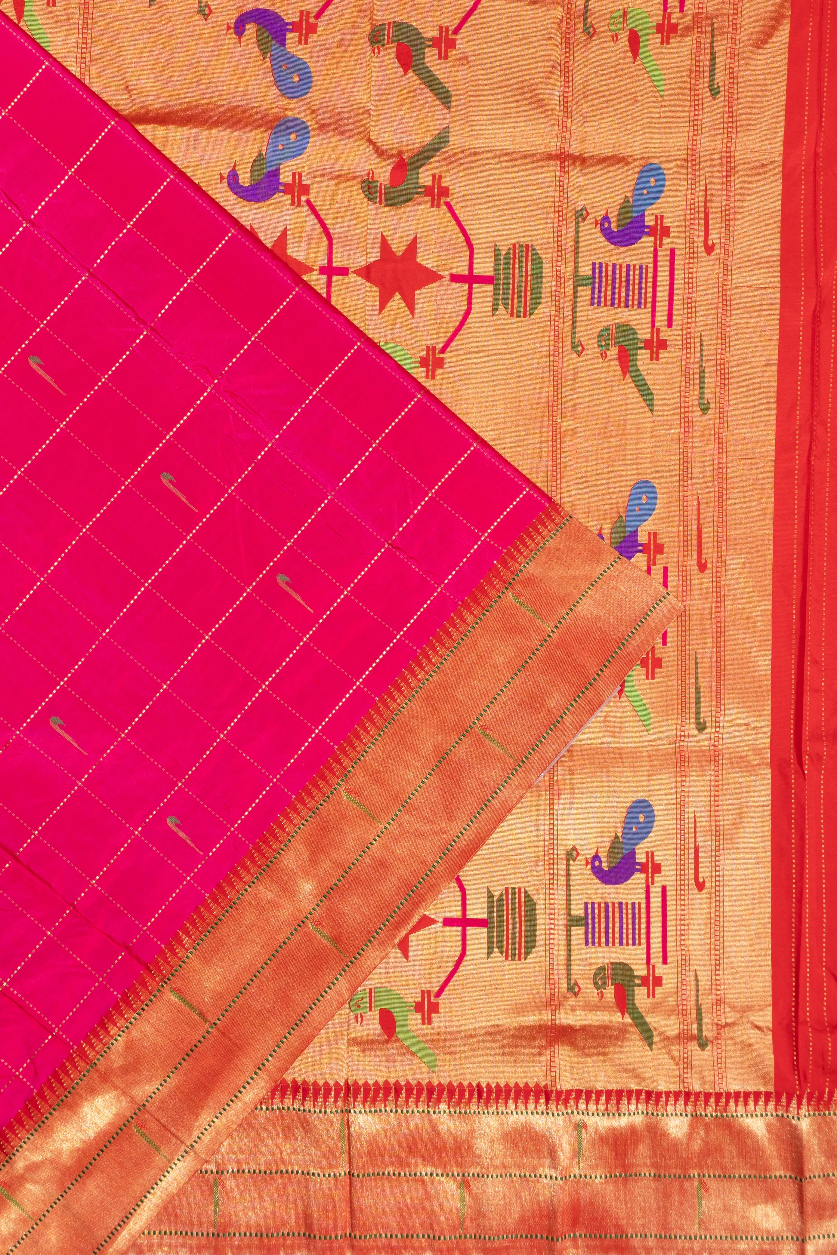 Muniya Silk Checks And Butta Rani Pink Saree