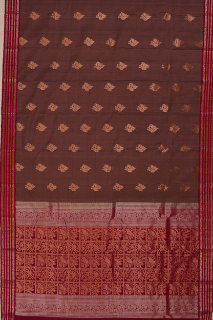 Taranga Kanchi Silk Oosi Lines And Butta Maroon Saree