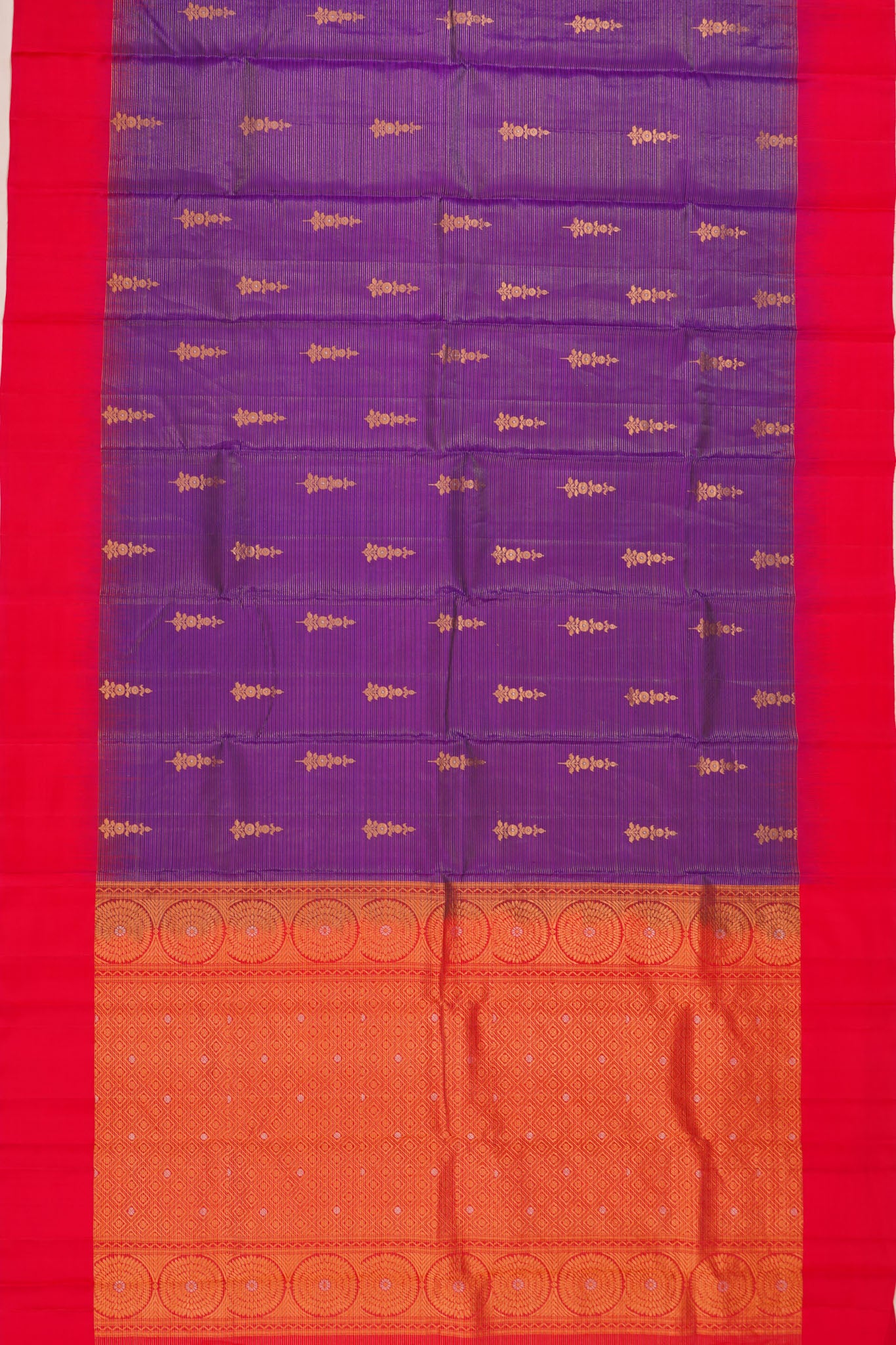 Taranga Kanchi Silk Oosi Line And Butta Violet Saree