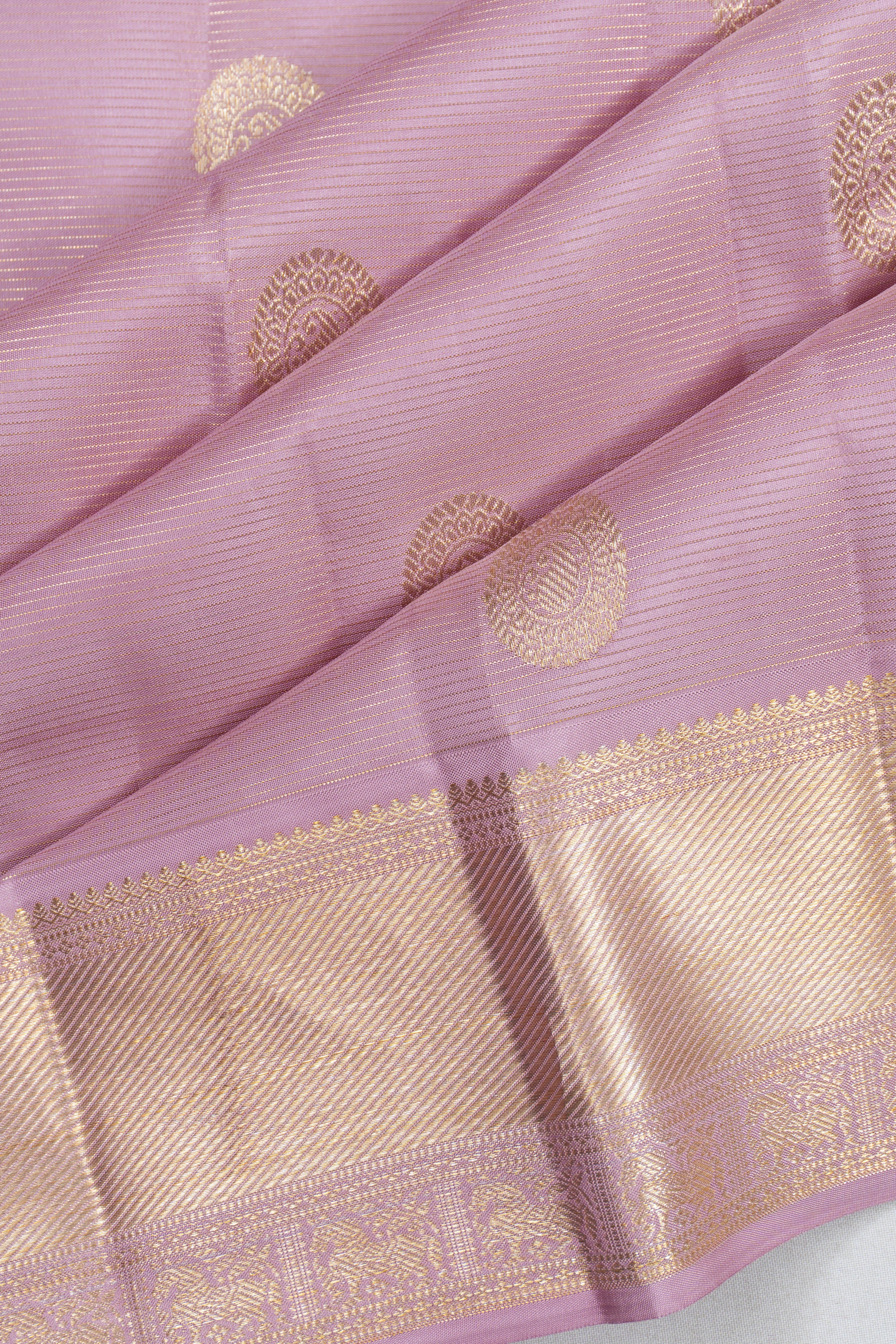 Kanchipuram Silk Oosi Lines And Butta Lavender Saree