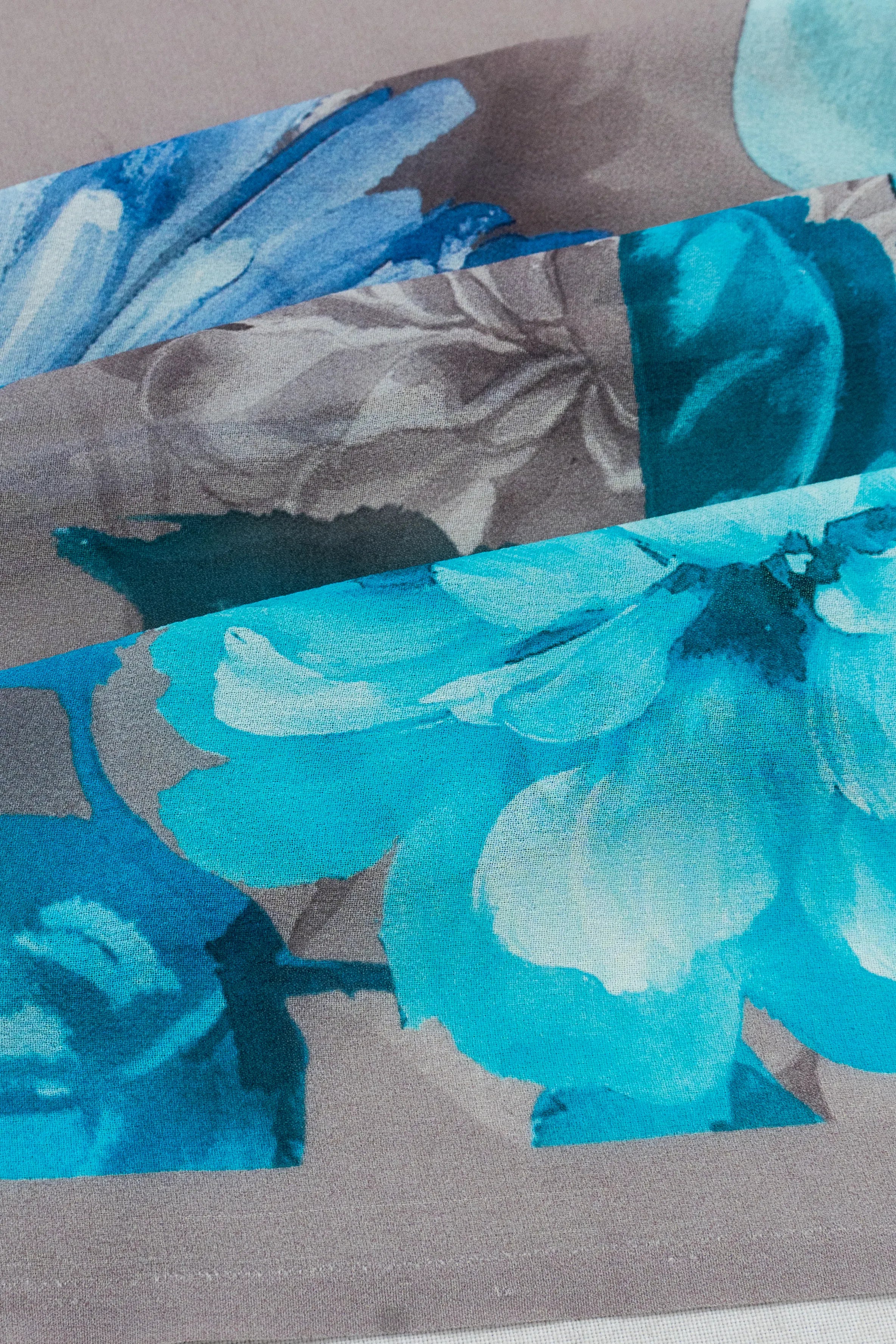 Crepe Floral Printed Grey Saree