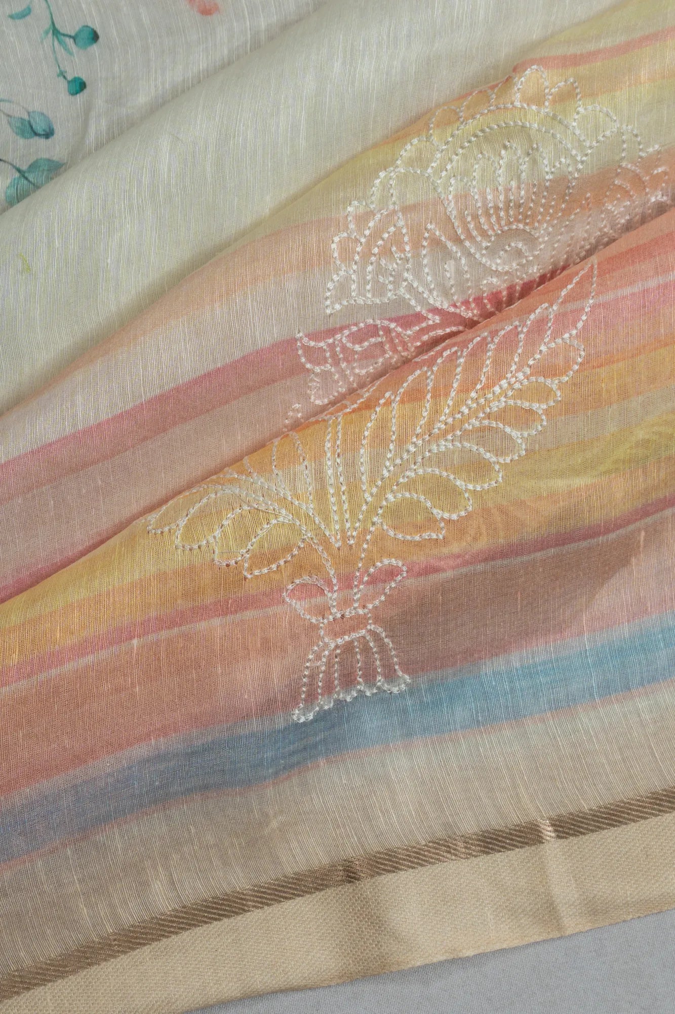 Linen Floral Printed Off White Saree