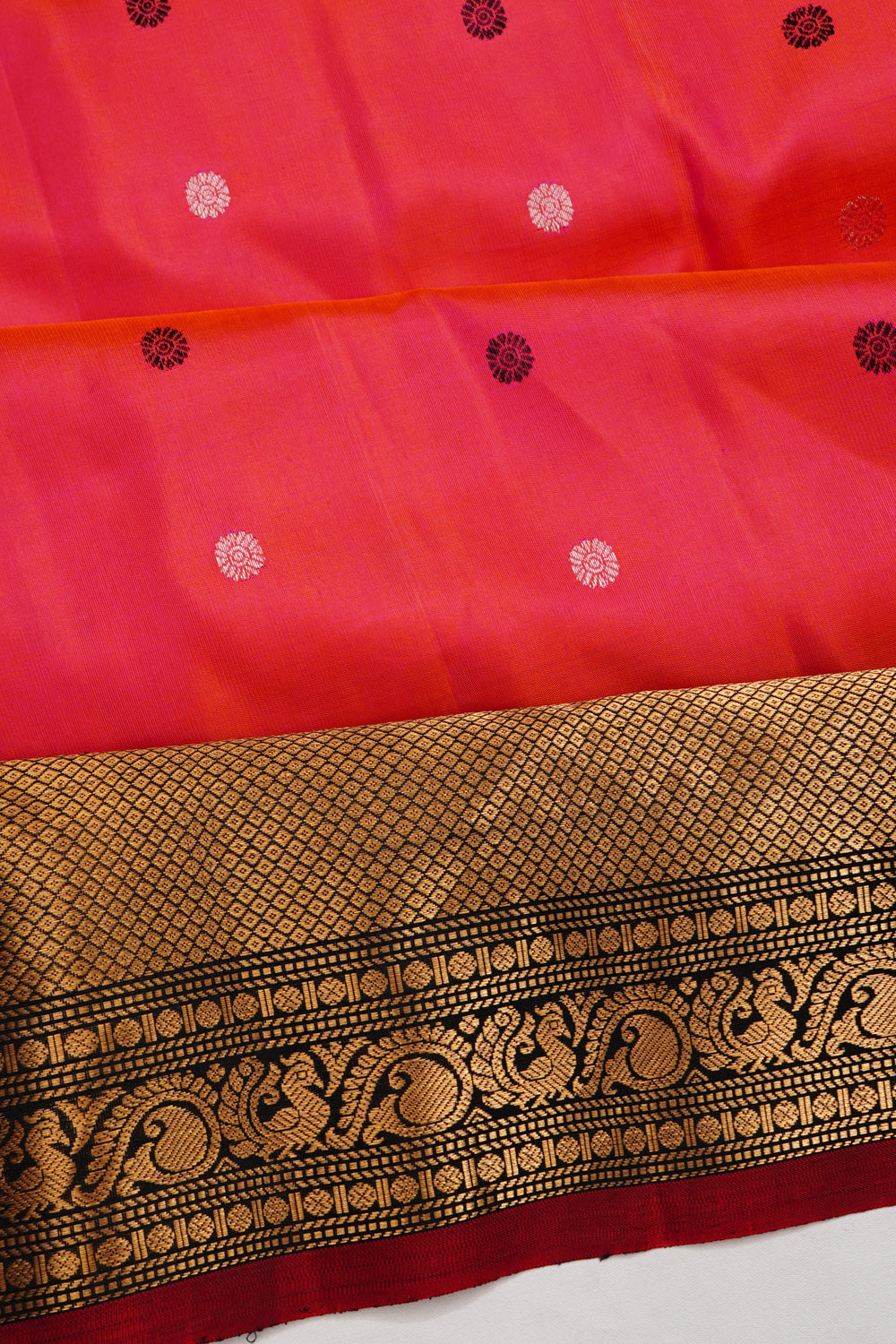 Gadwal Silk Butta Pink Saree