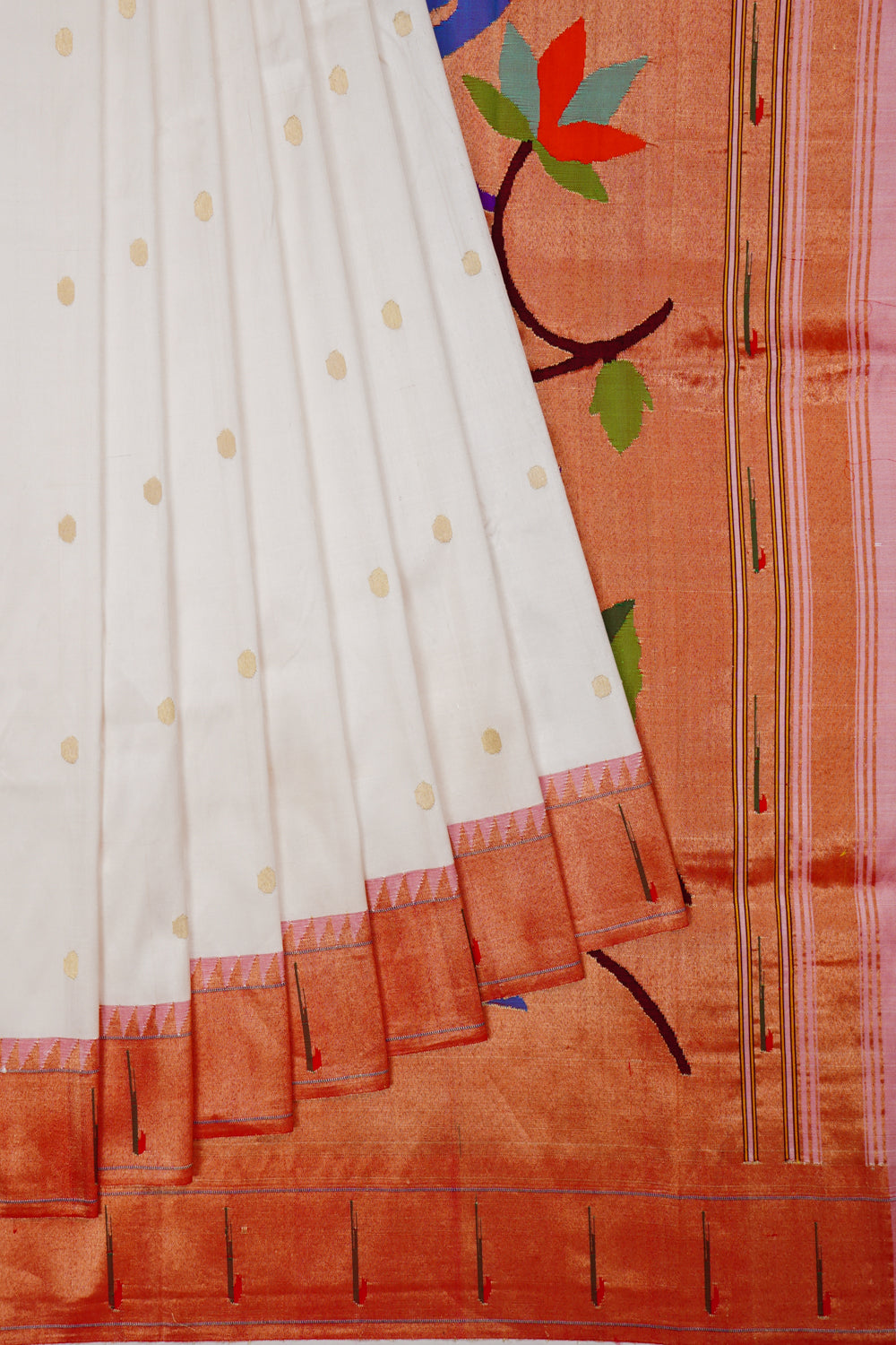 Paithani Silk Butta White Saree With Single Muniya Border