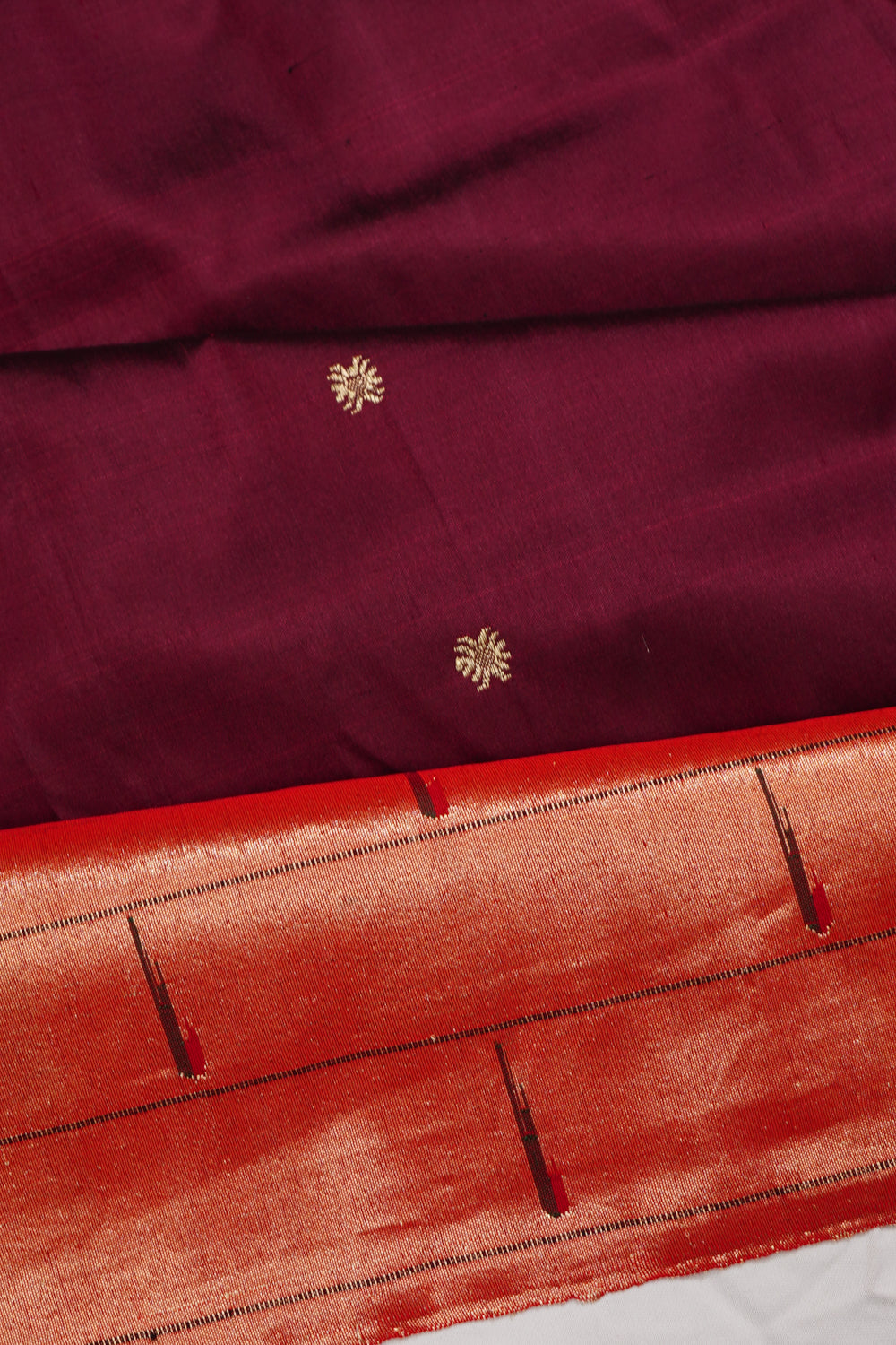 Paithani Silk Butta Burgundy Saree With Single Muniya Border