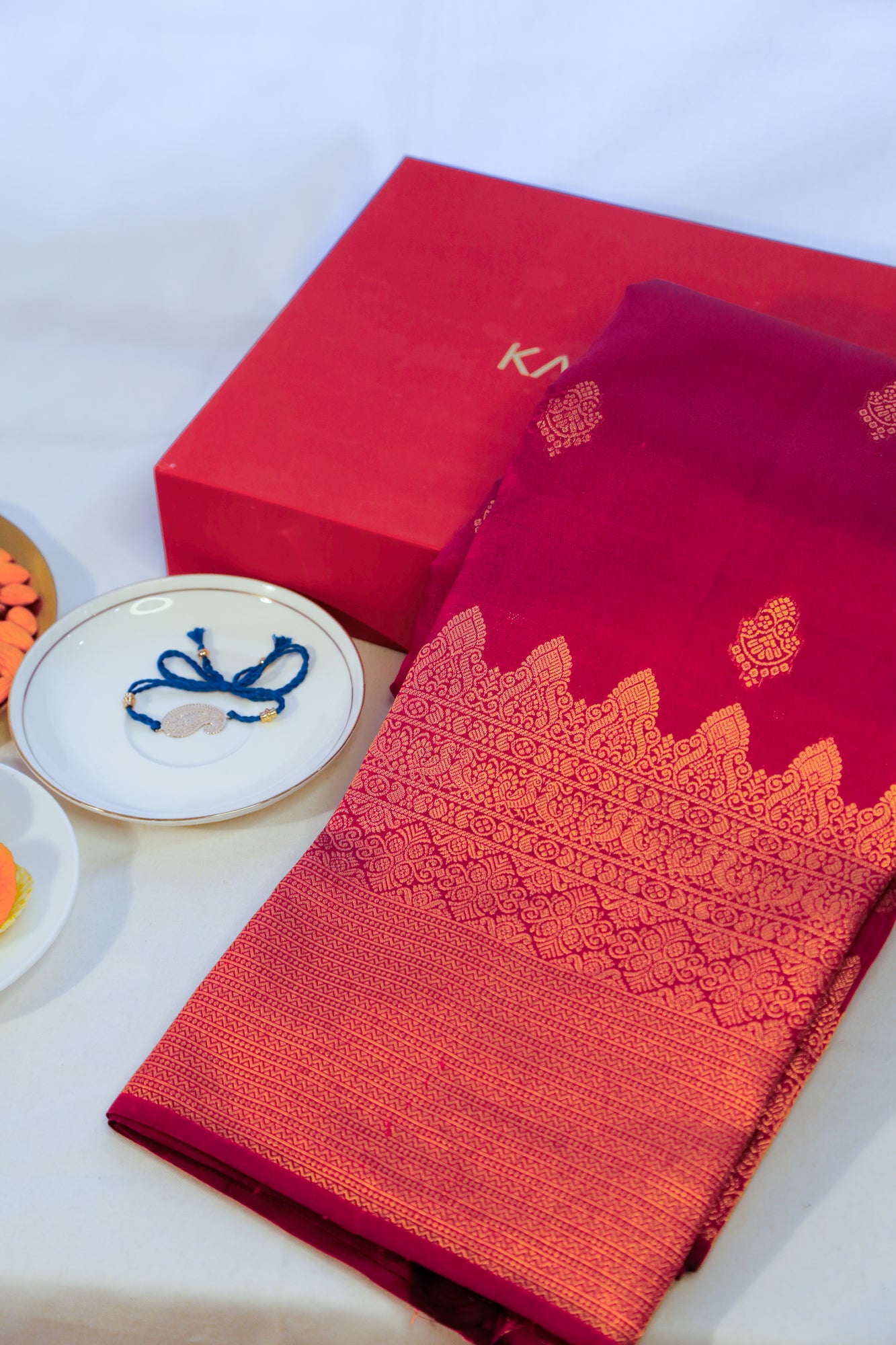 Taranga Kanchi Silk Butta Purple Saree With Gift Box And Rakhi