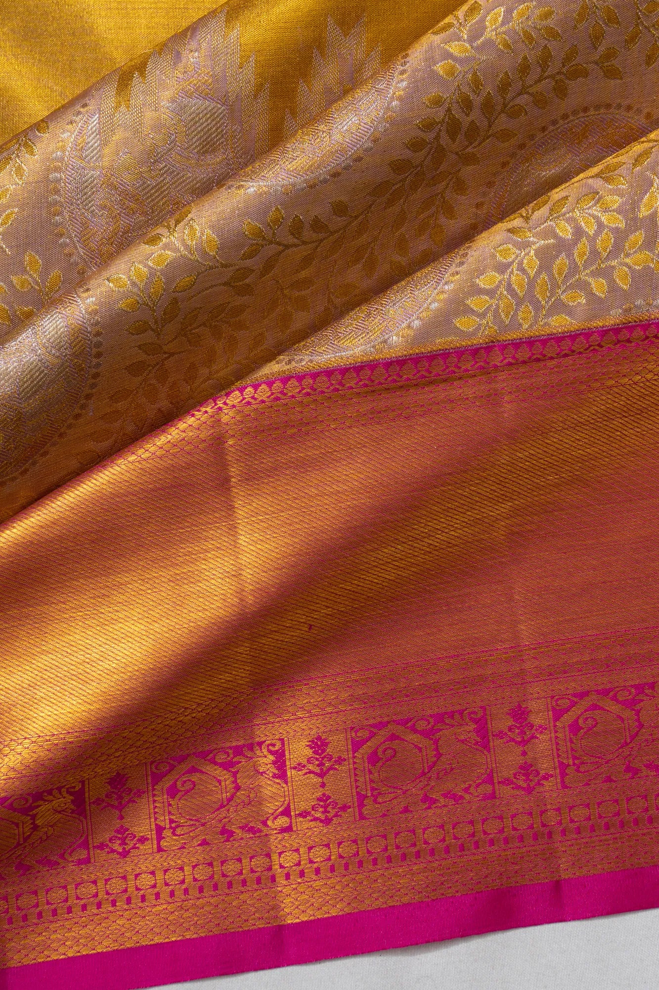 Taranga Kanchi Silk Tissue Half And Half Lavender Saree