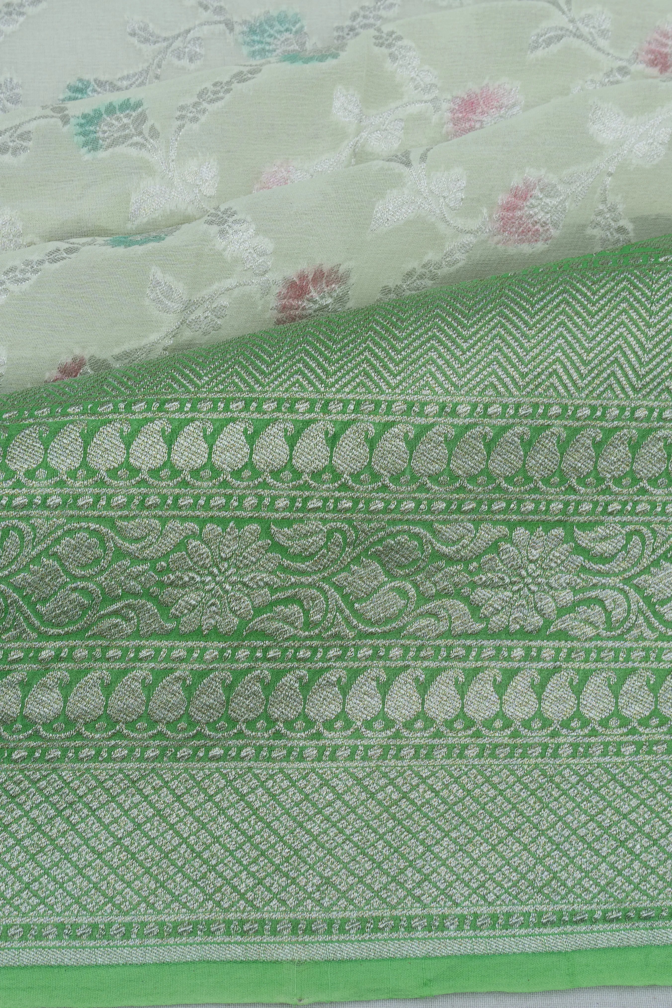Banarasi Georgette Jaal Pastel Green Saree