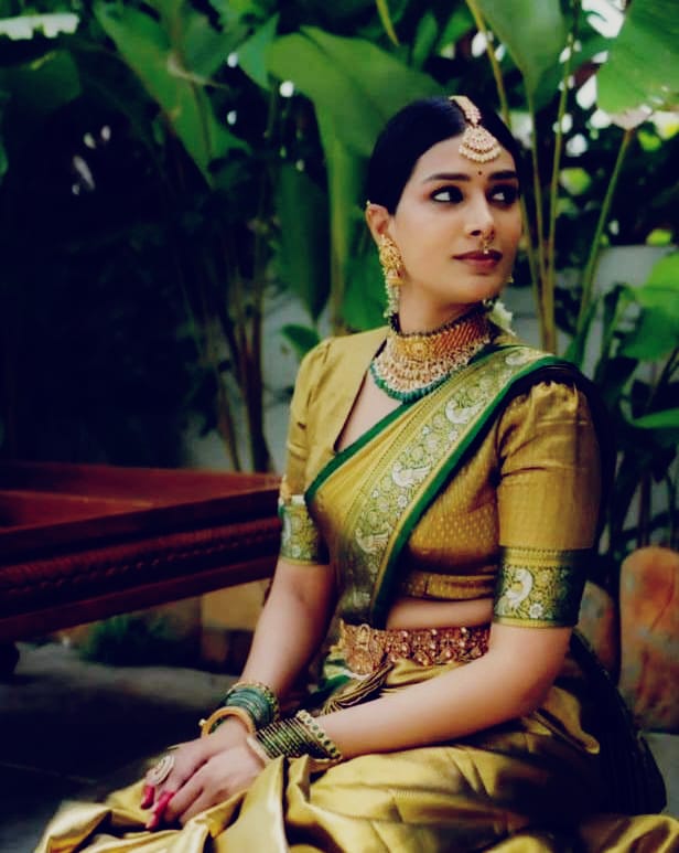 Kanchipuram Silk Tissue Brocade Gold Saree