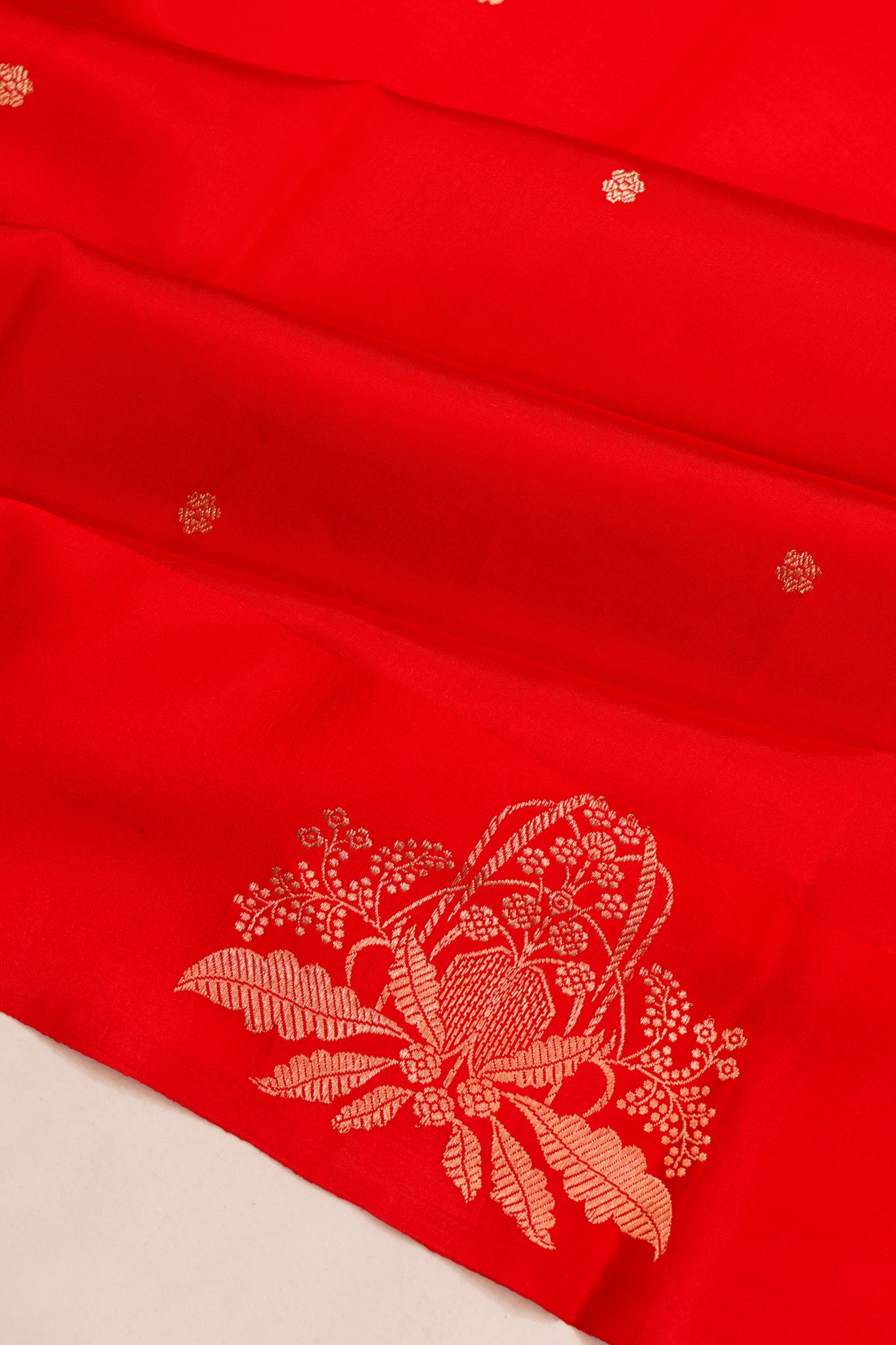 Banarasi Katan Silk Butta Red Saree