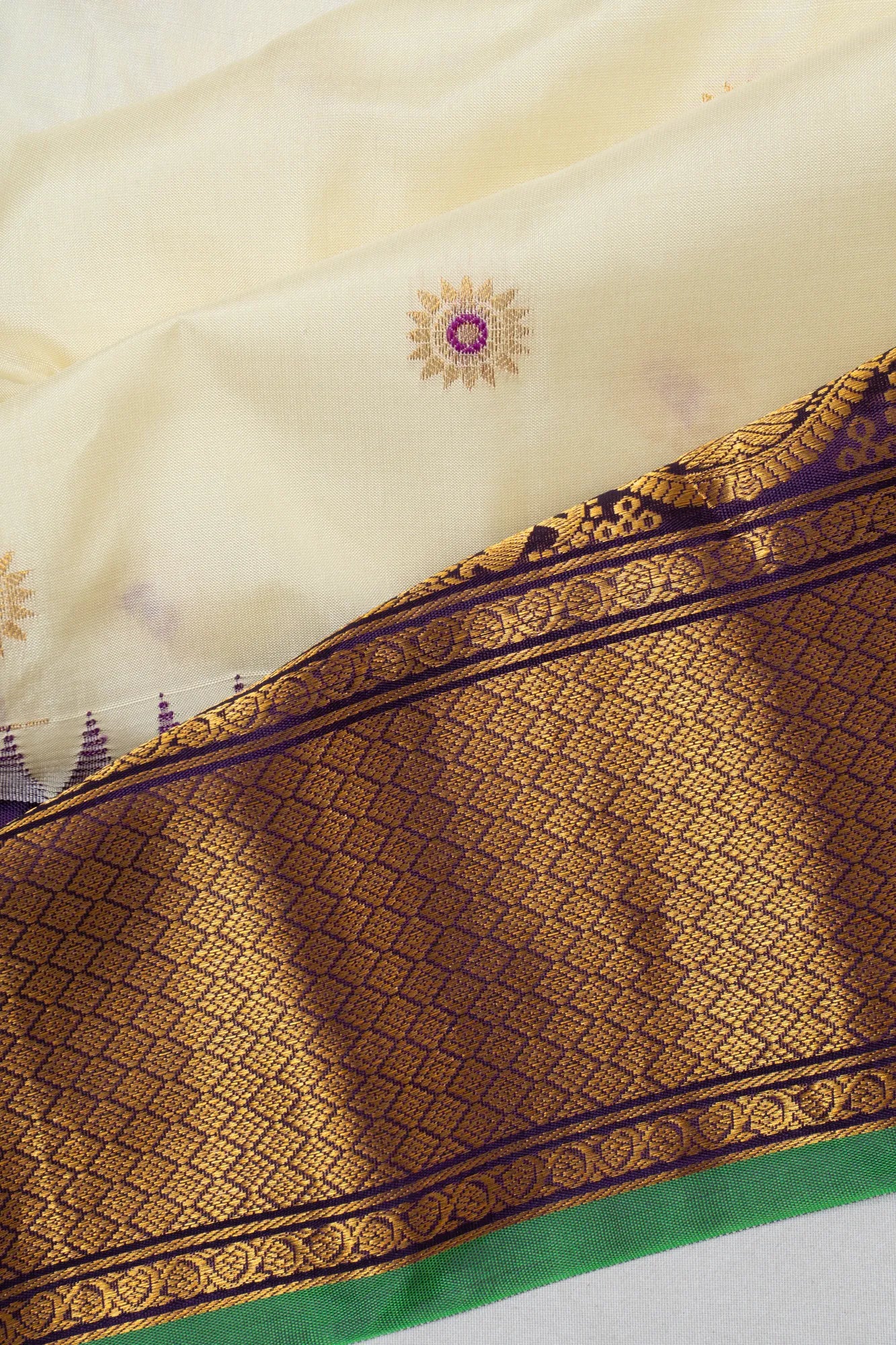 Gadwal Soft Silk Butta Off White Saree