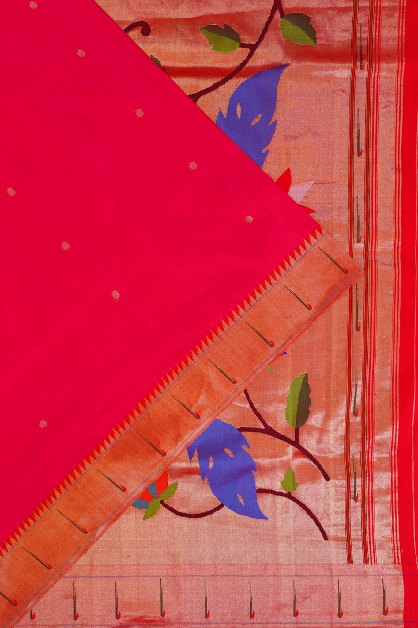 Paithani Silk Butta Pink Saree With Single Muniya Border