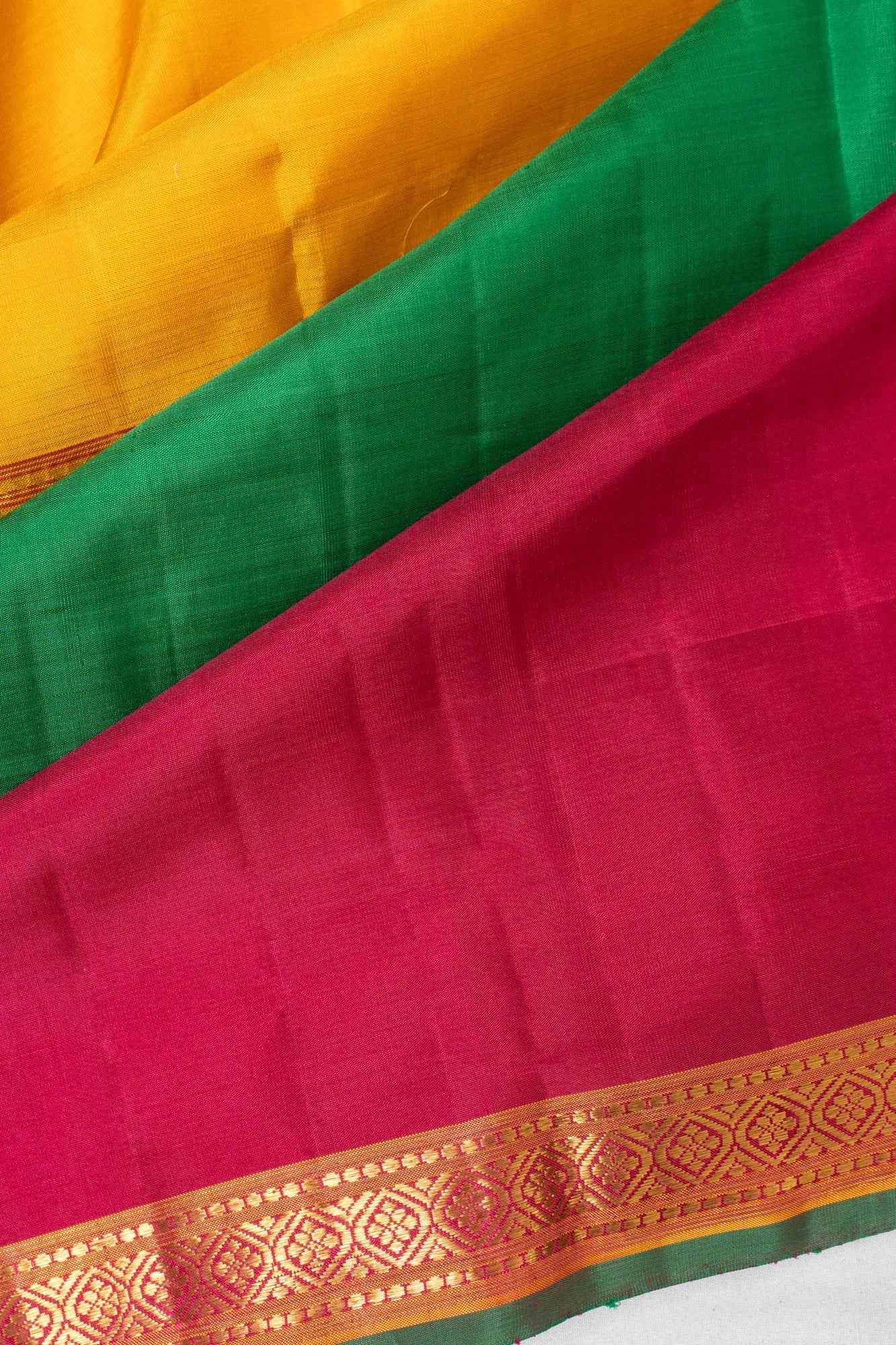 Kanchipuram Silk Plain Green Saree With Ganga Jamuna Border
