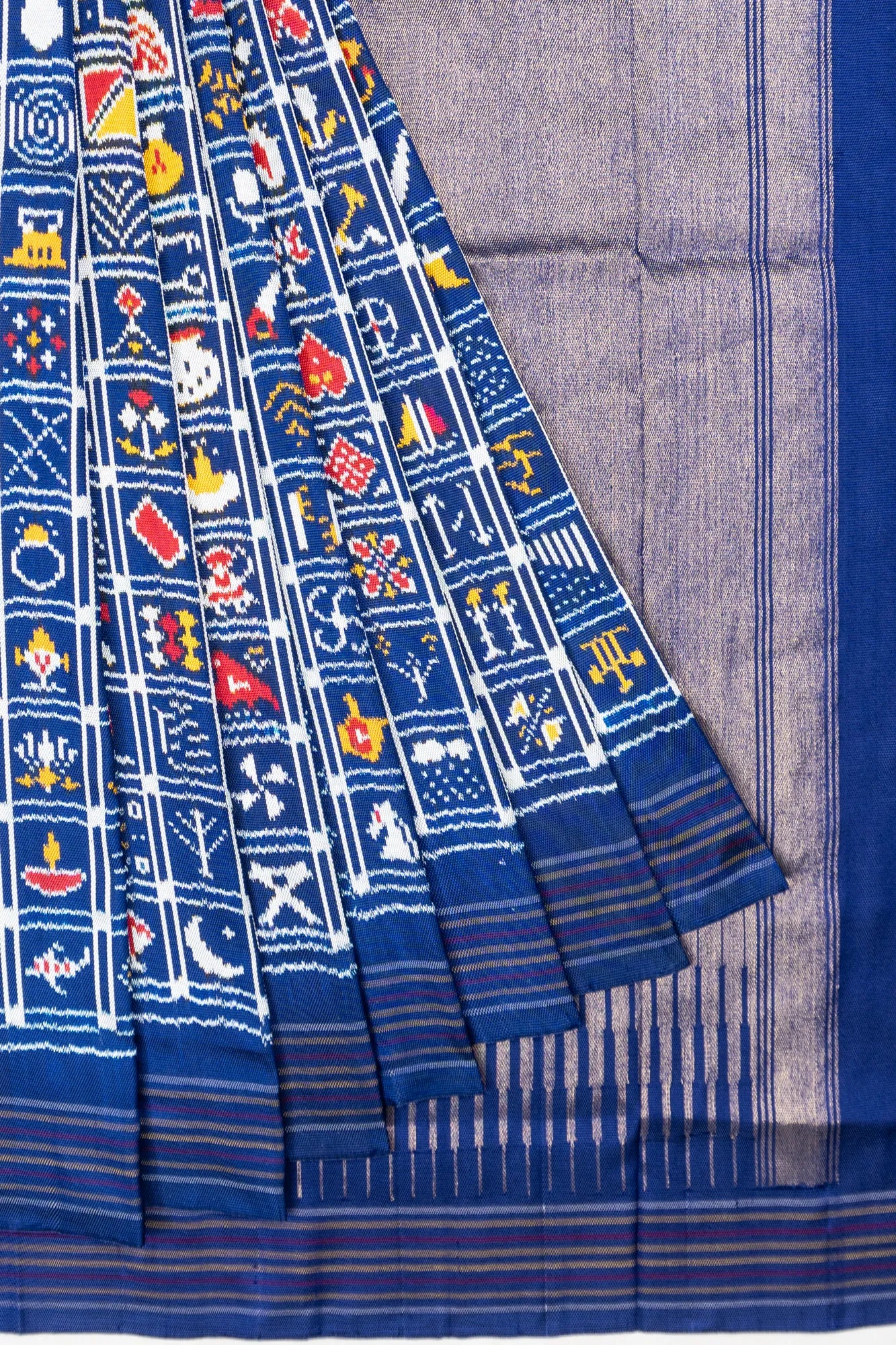 Pochampally Silk Ikat Twill Checks And Butta Blue Saree With 384 Unique Motifs