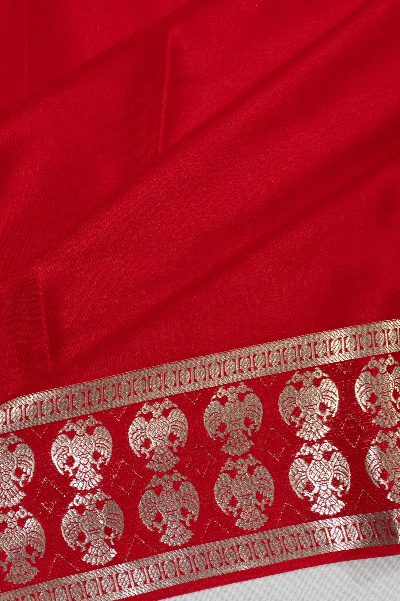 Binny Silk Plain Red Saree