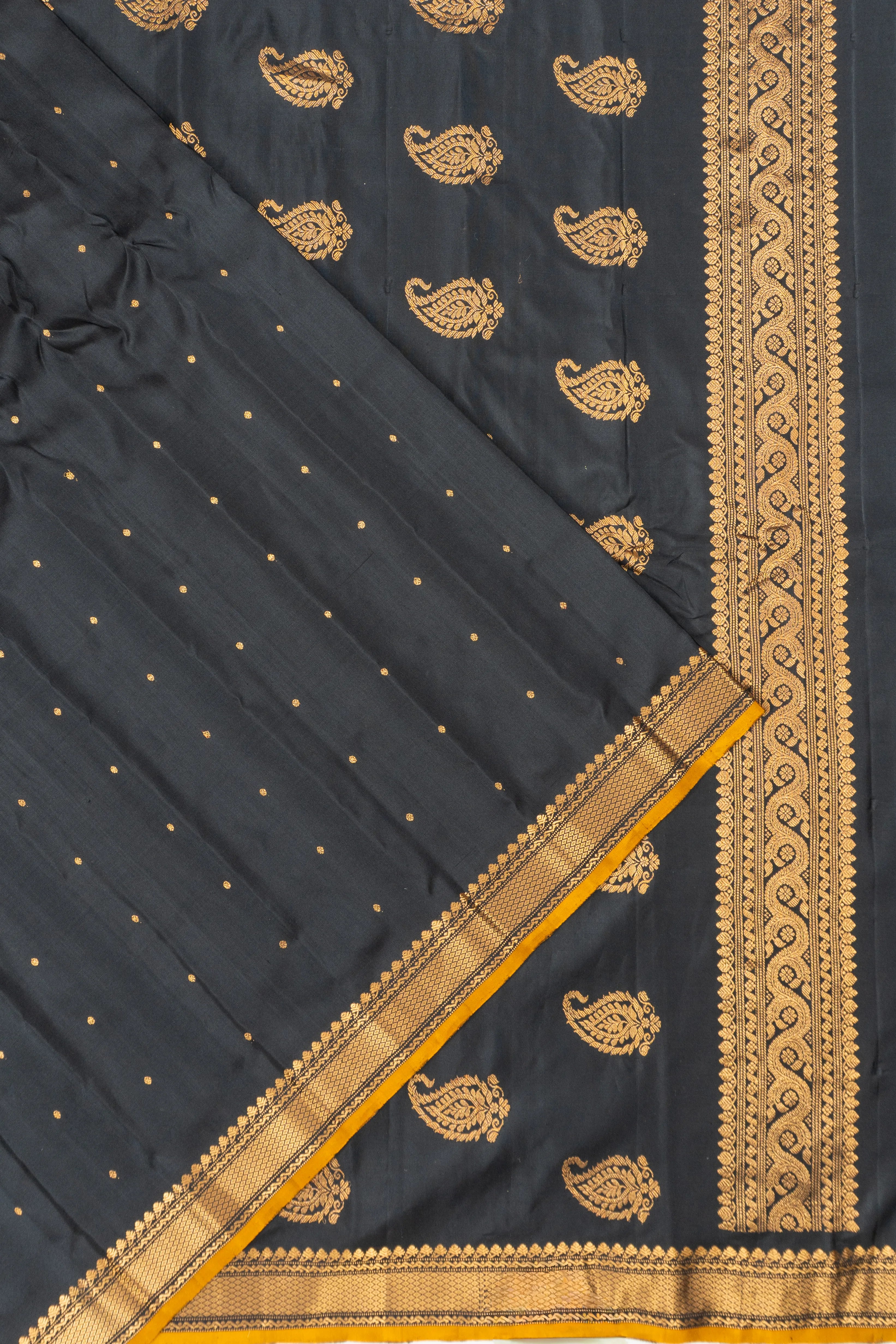 Gadwal Silk Butta Black Saree