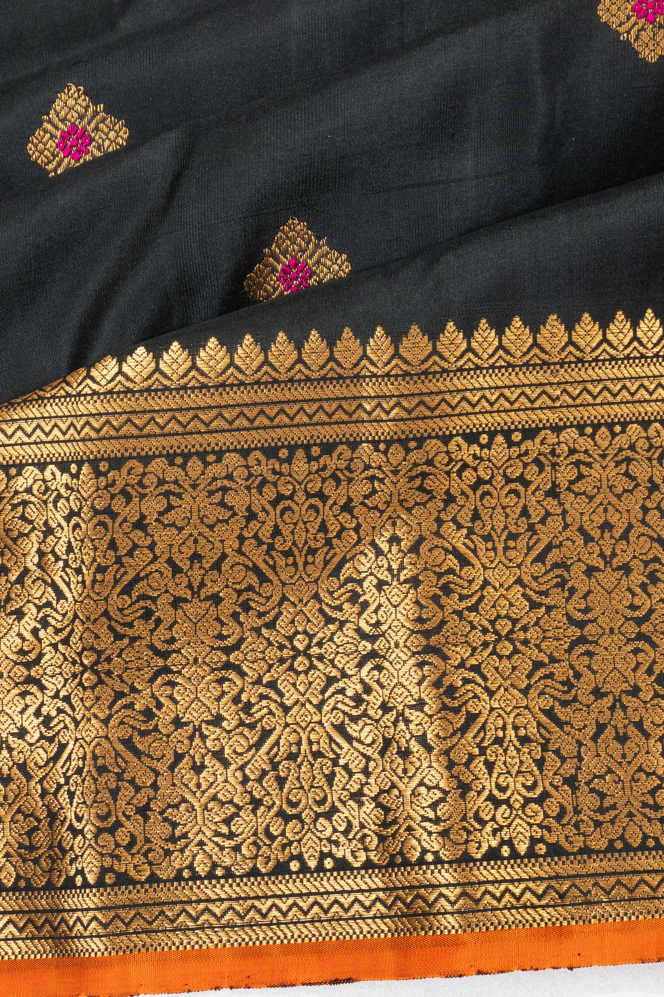 Gadwal Silk Butta Black Saree