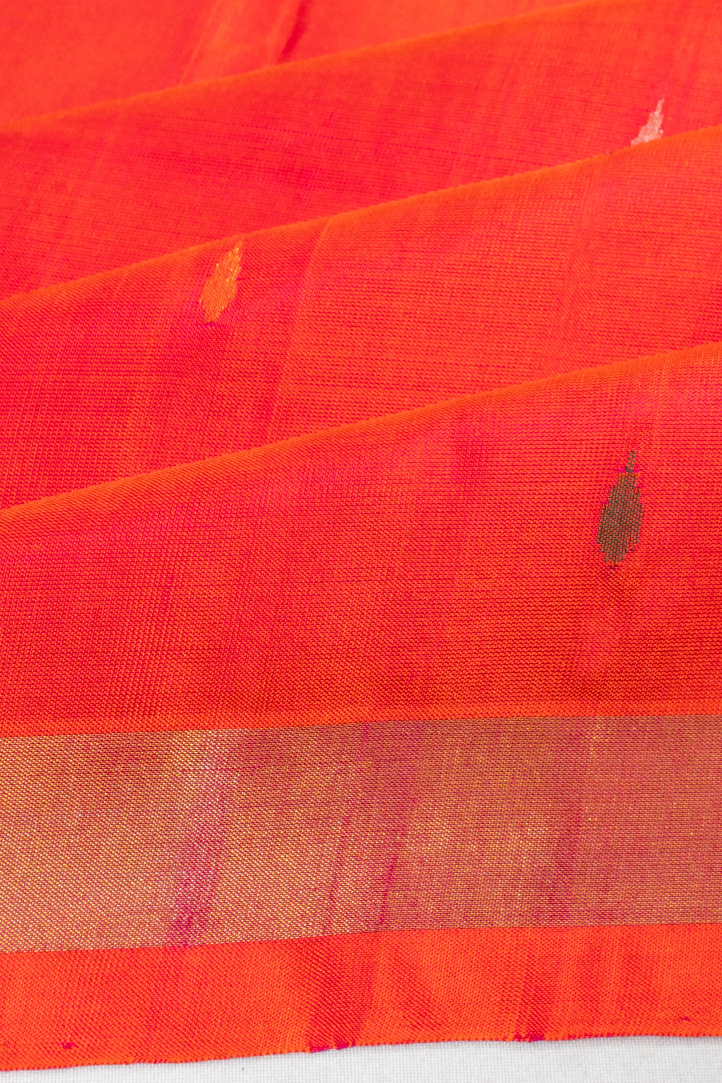 Uppada Silk Butta Red Saree With Jamdani Border