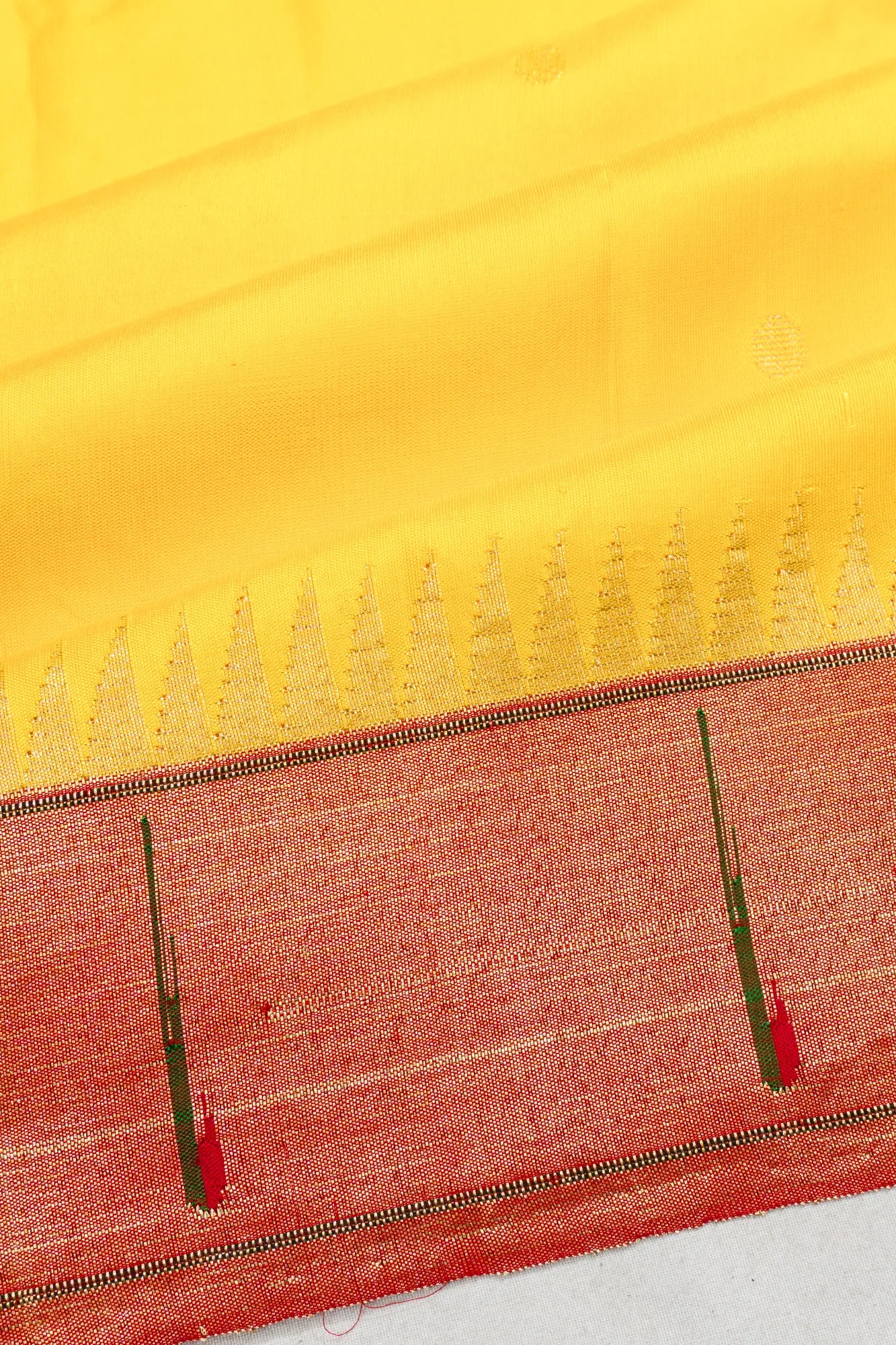 Paithani Silk Butta Sky Blue Saree With Single Muniya Border