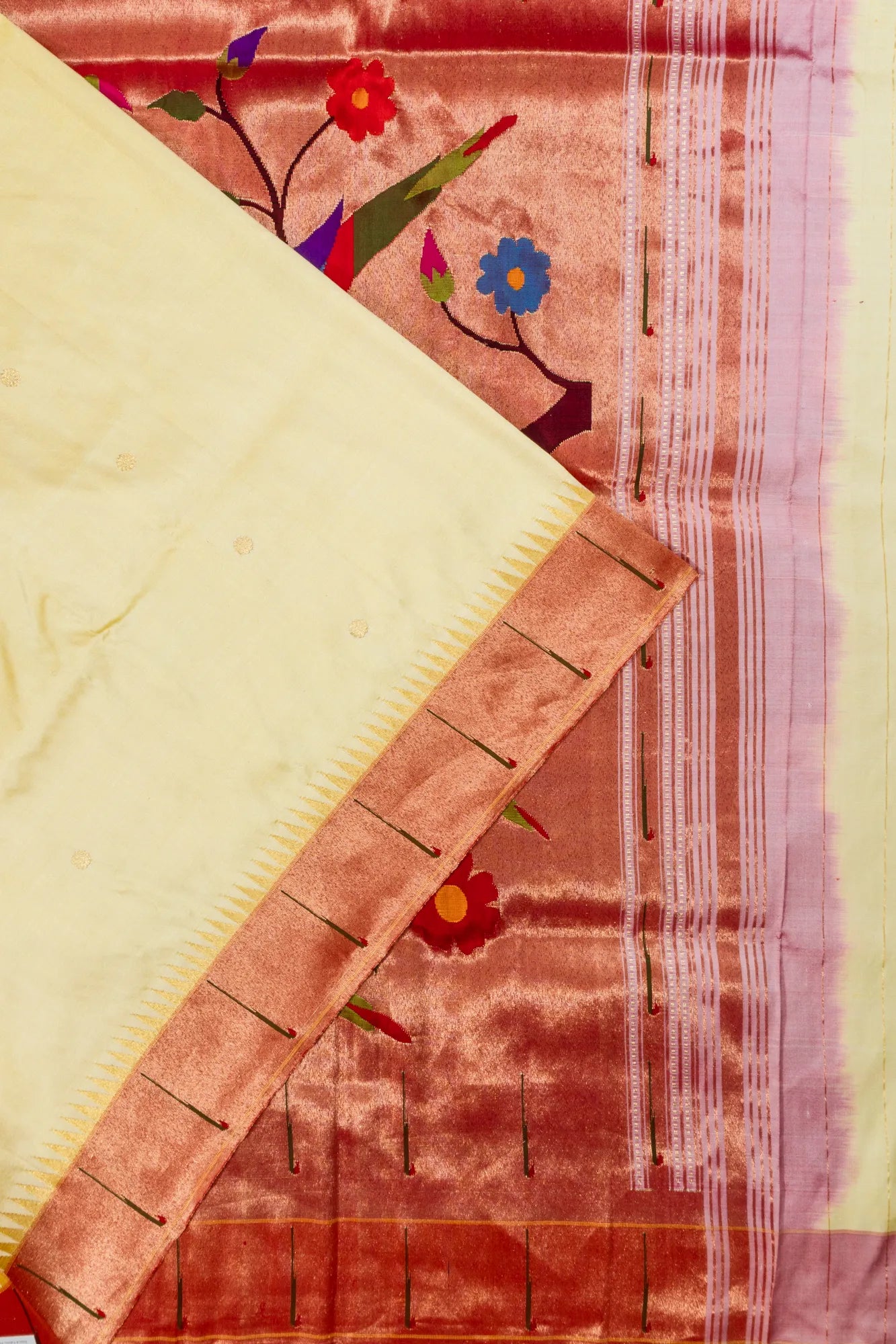 Paithani Silk Butta Lemon Yellow Saree With Single Muniya Border