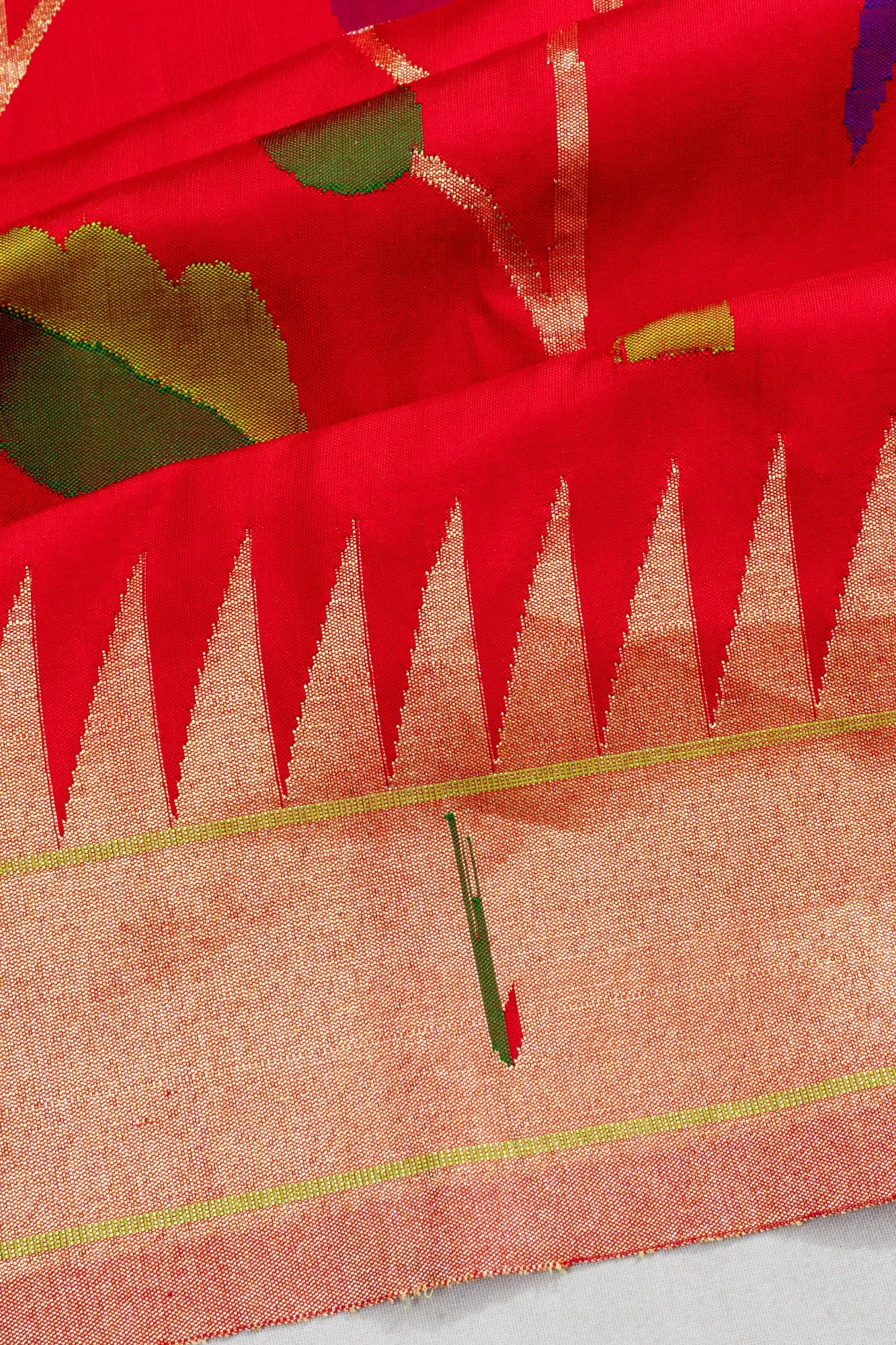 Paithani Silk All Over Jaal Red Saree With Single Muniya Border