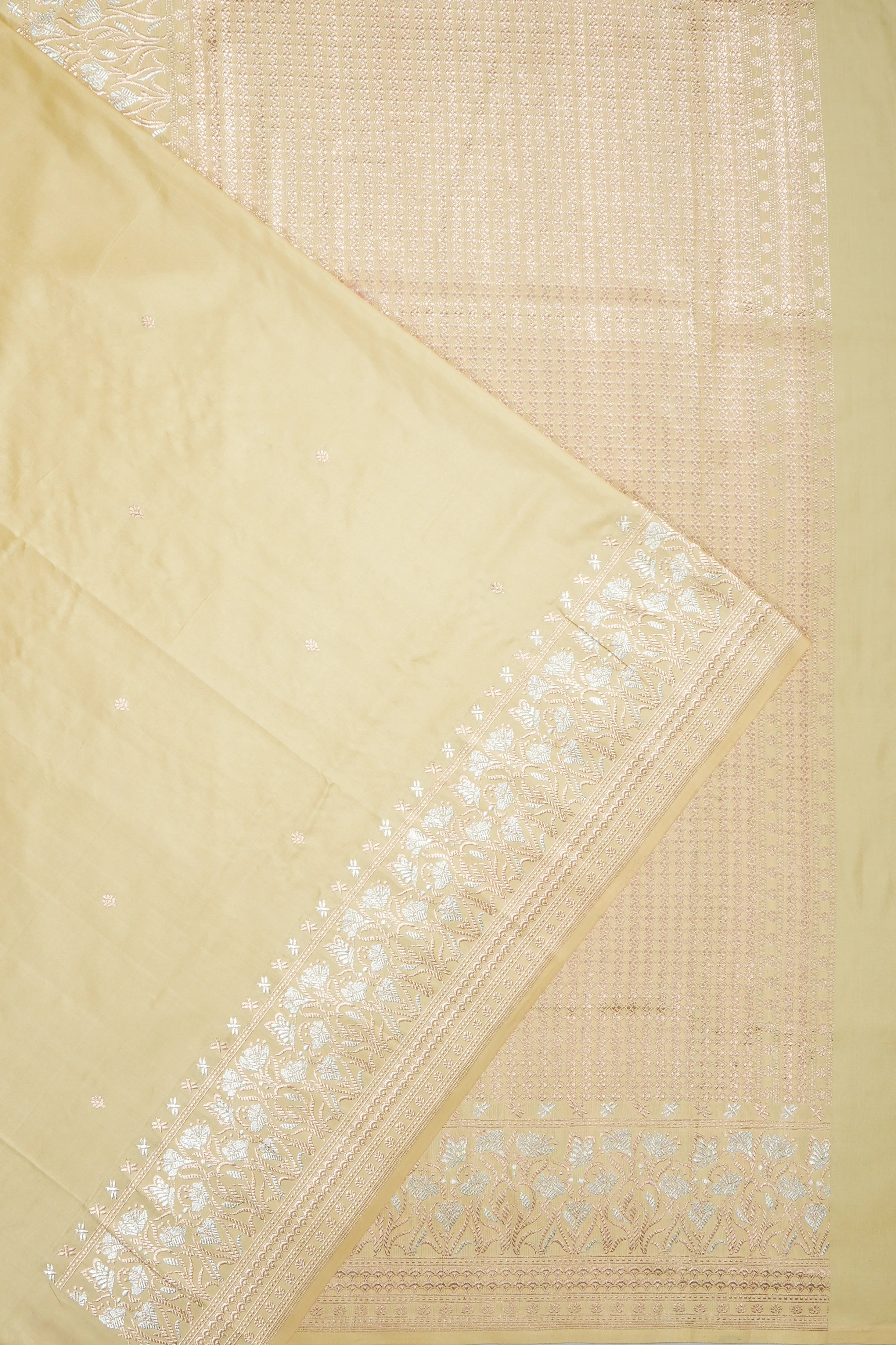 Banarasi Silk Kadwa Butta Cream Saree