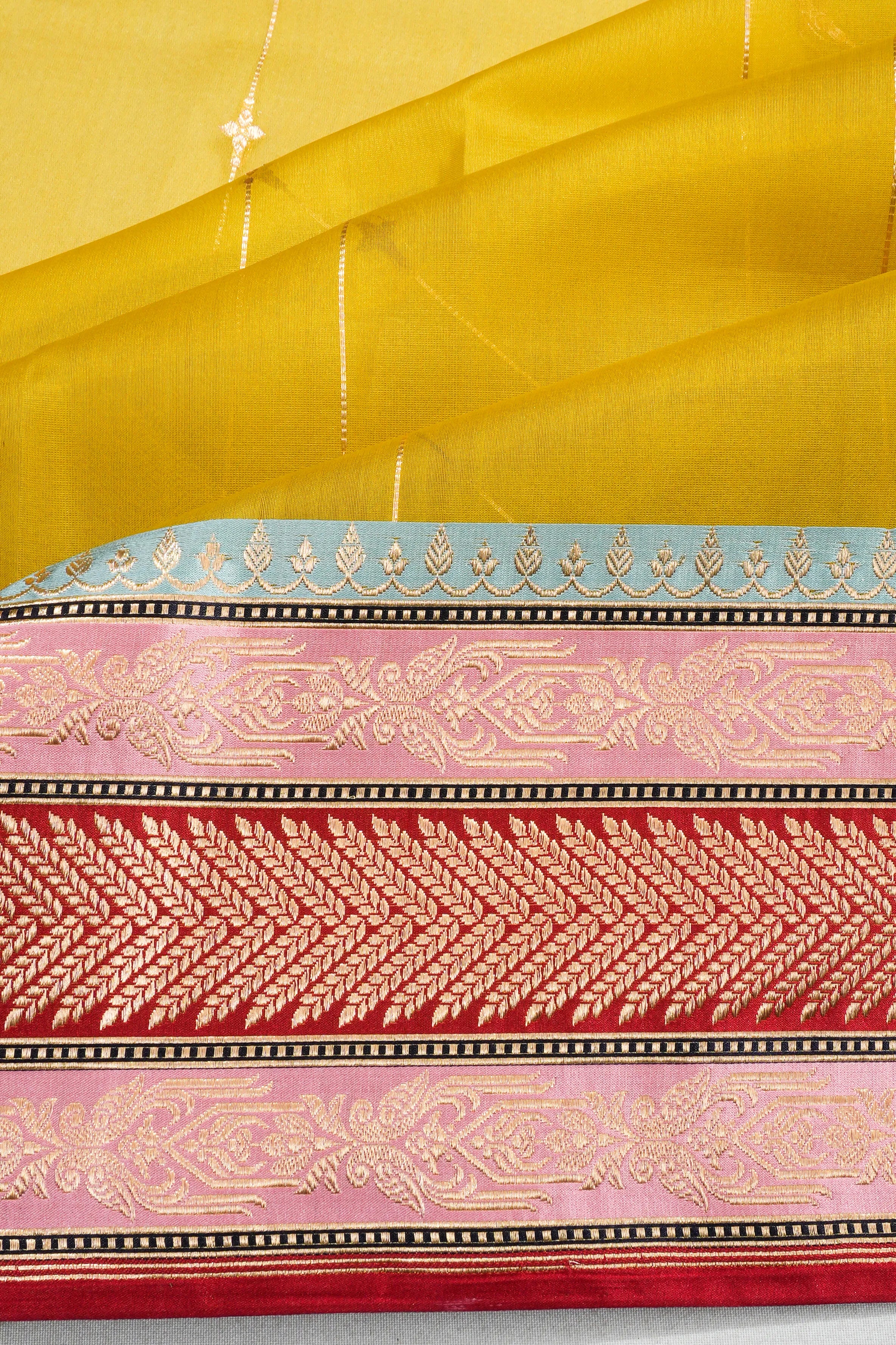 Banarasi Kora Organza Vertical Lines Yellow Saree