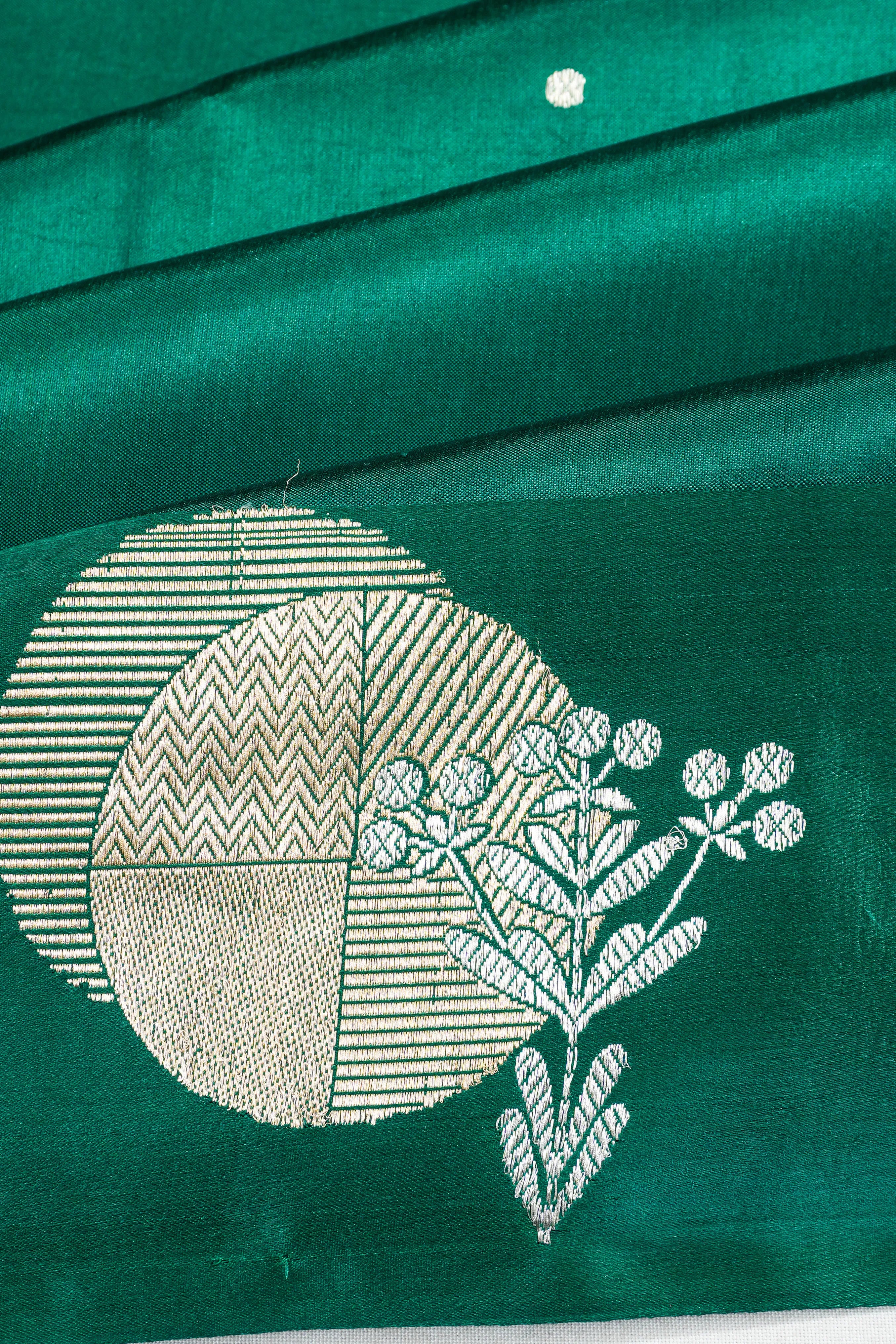 Banarasi Katan Silk Butta Dark Green Saree