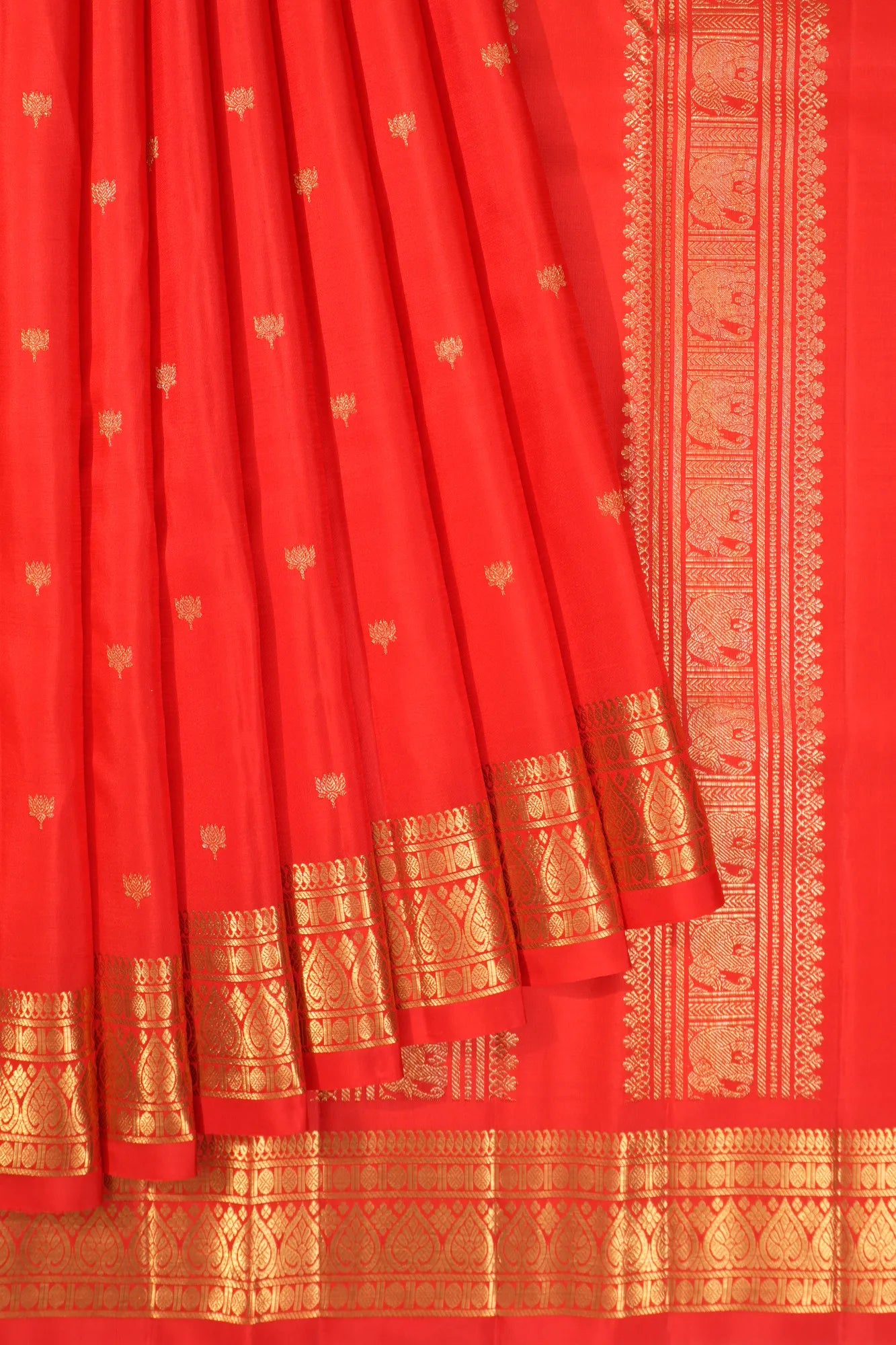 Classic Kanchipuram Silk Butta Red Saree