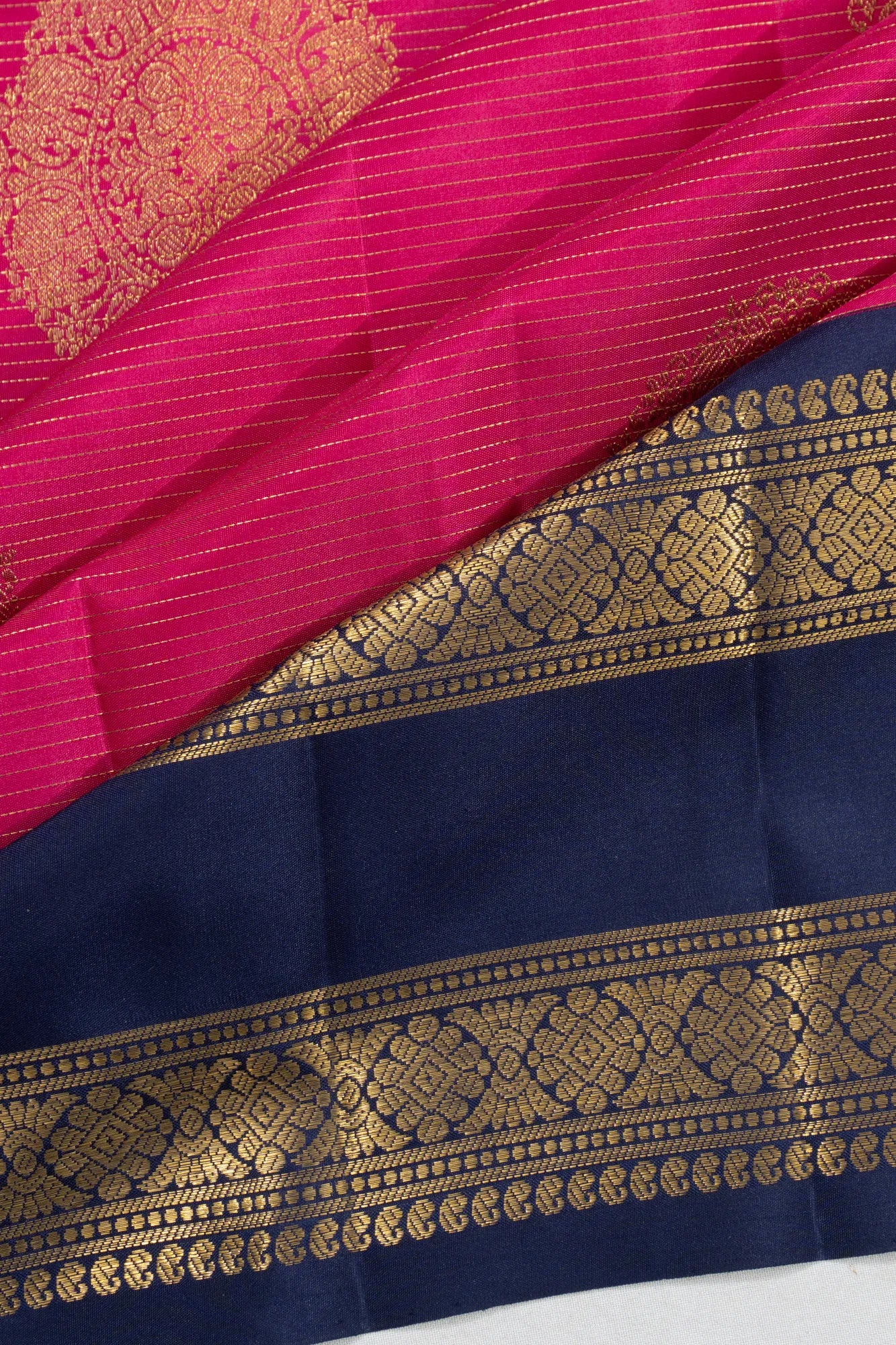 Classic Kanchipuram Silk Lines And Butta Pink Saree