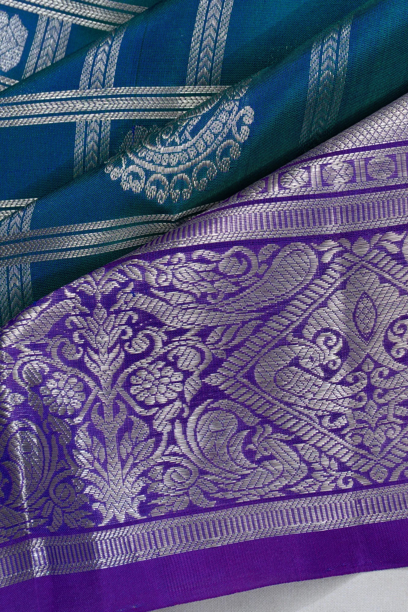 Venkatagiri Silk Checks And Butta Teal Blue Saree