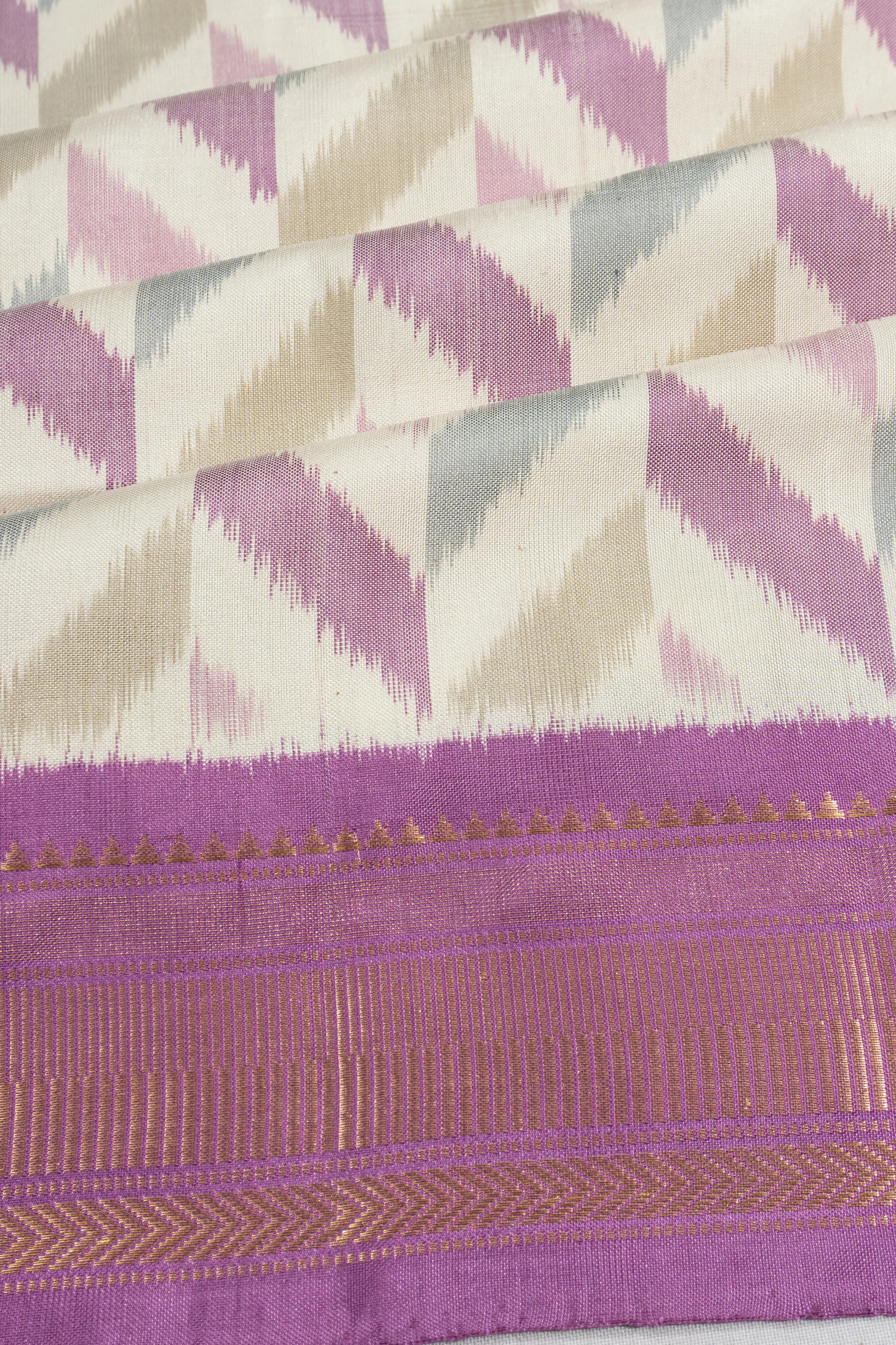 Pochampally Silk Ikat White And Lavender Saree