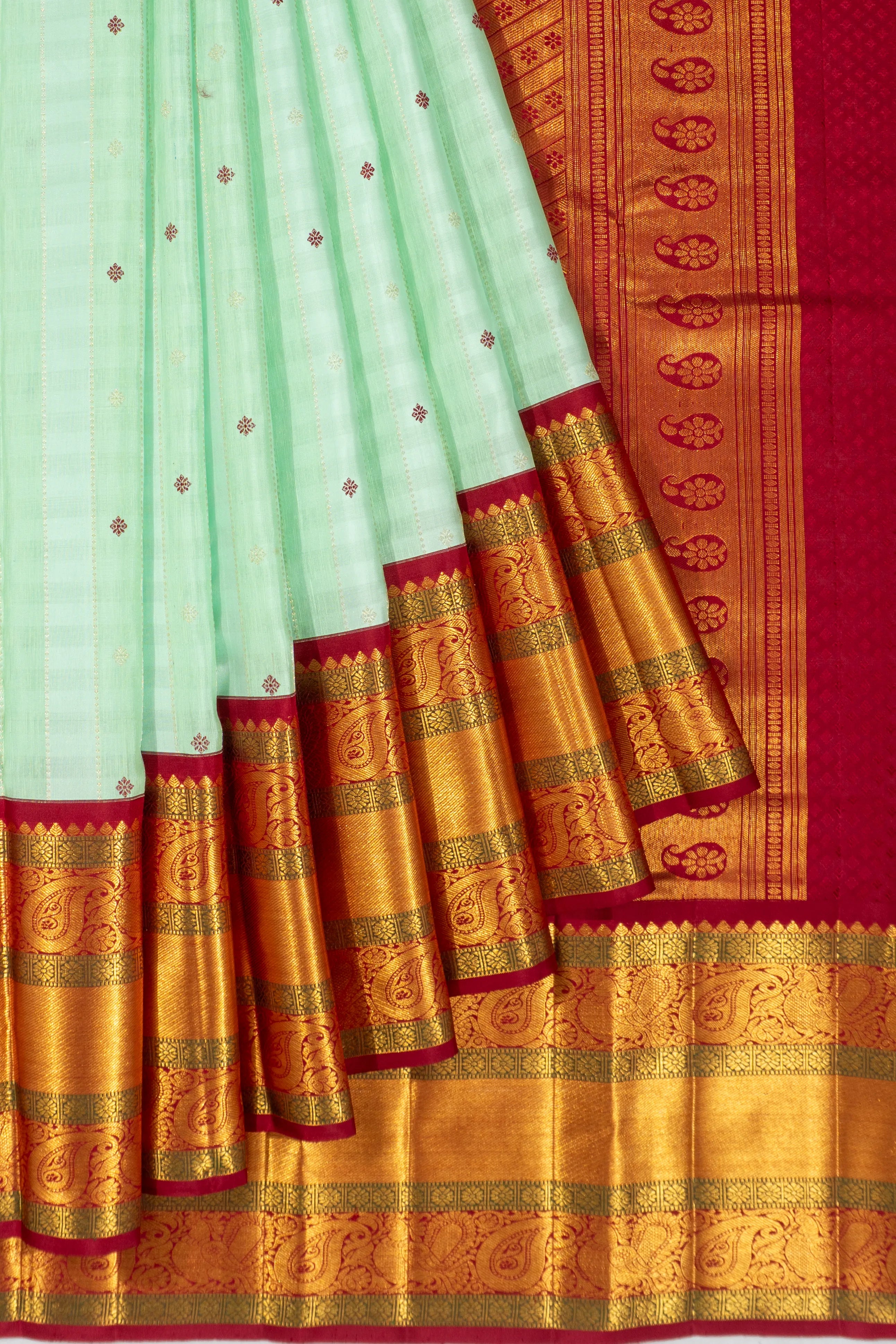Kanchipuram Silk Vertical Lines And Butta Sea Blue Saree