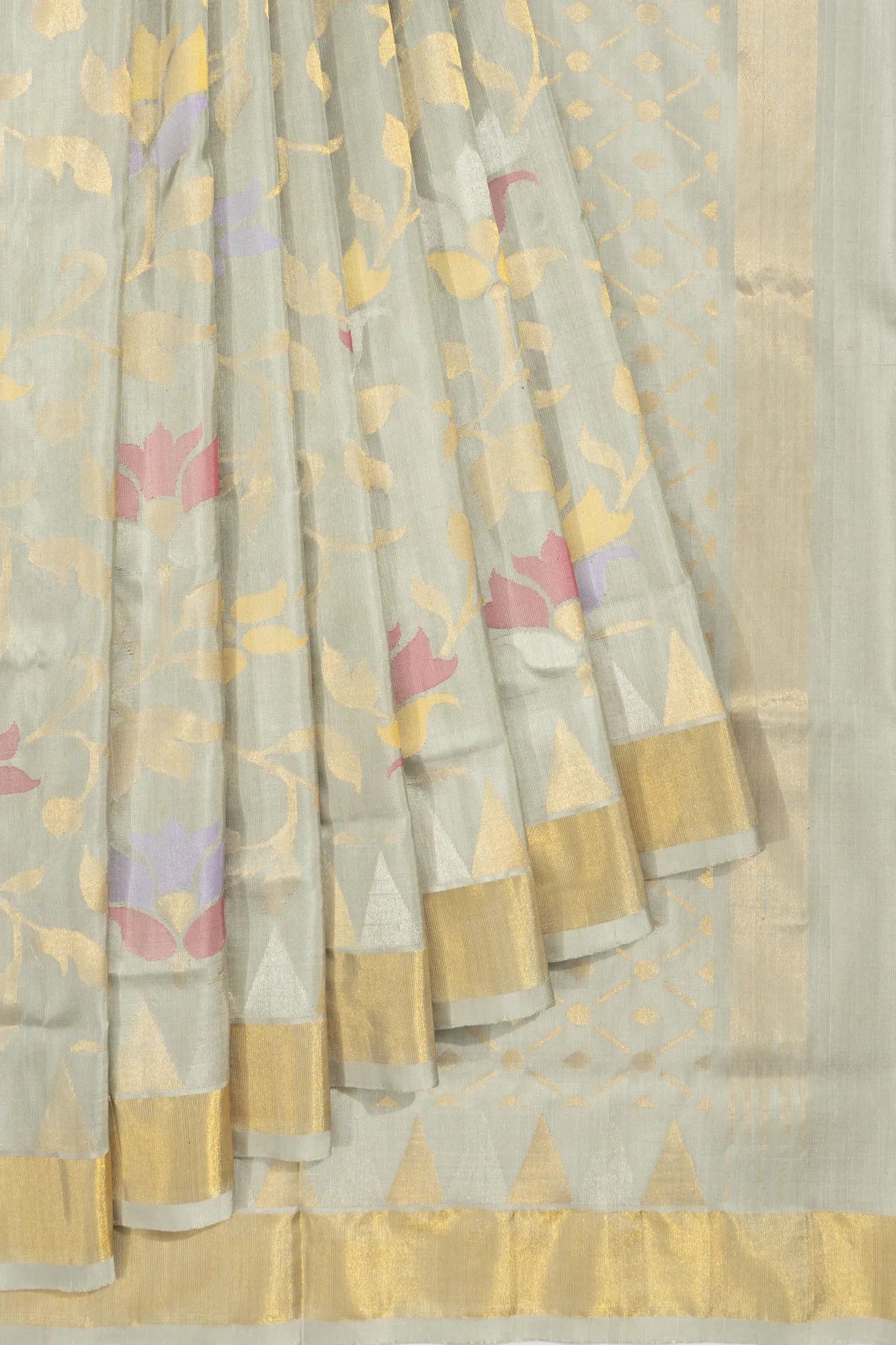 Uppada Silk All Over Jamdani Pastel Grey Saree