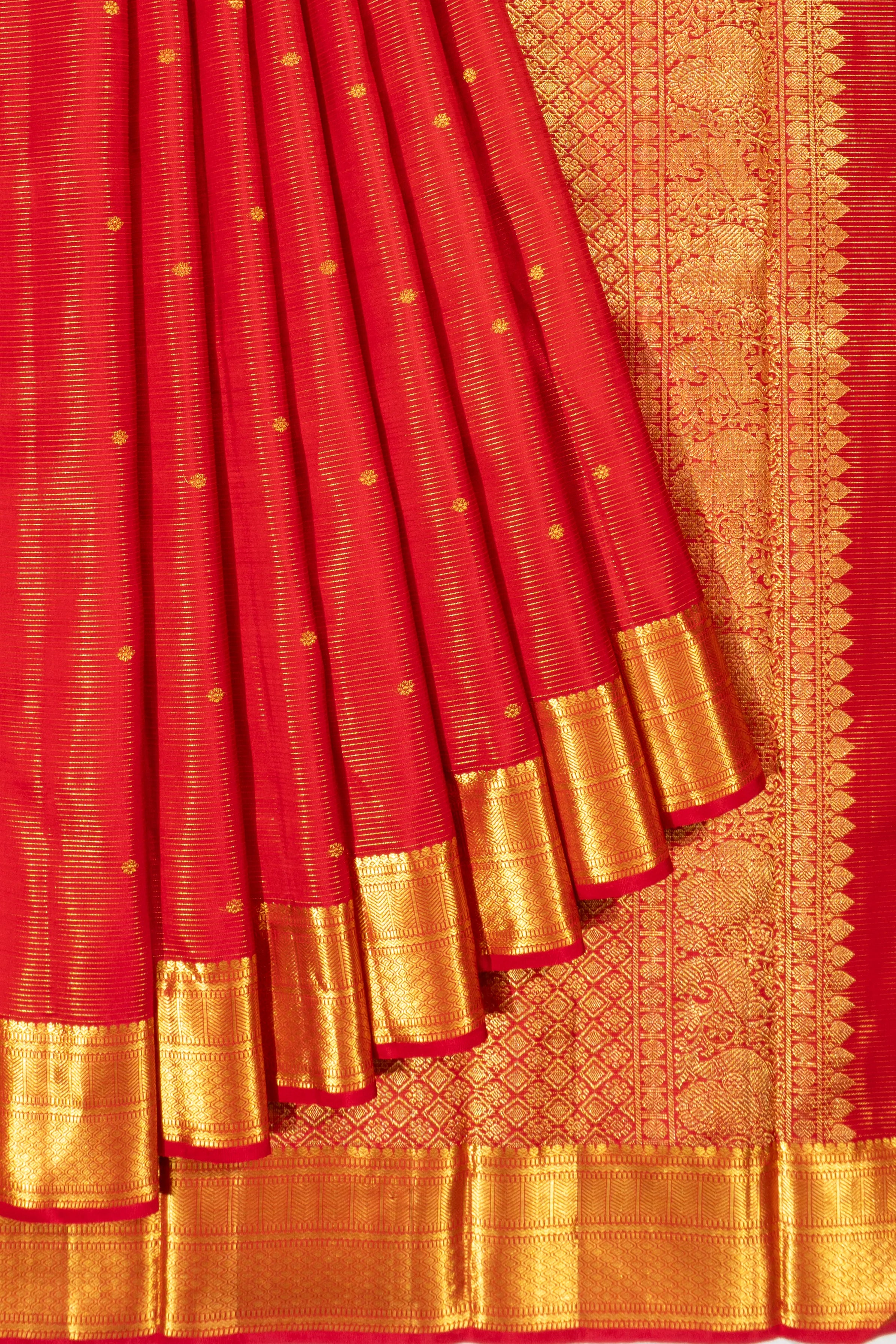 Kanchipuram Silk Oosi Lines And Butta Red Saree