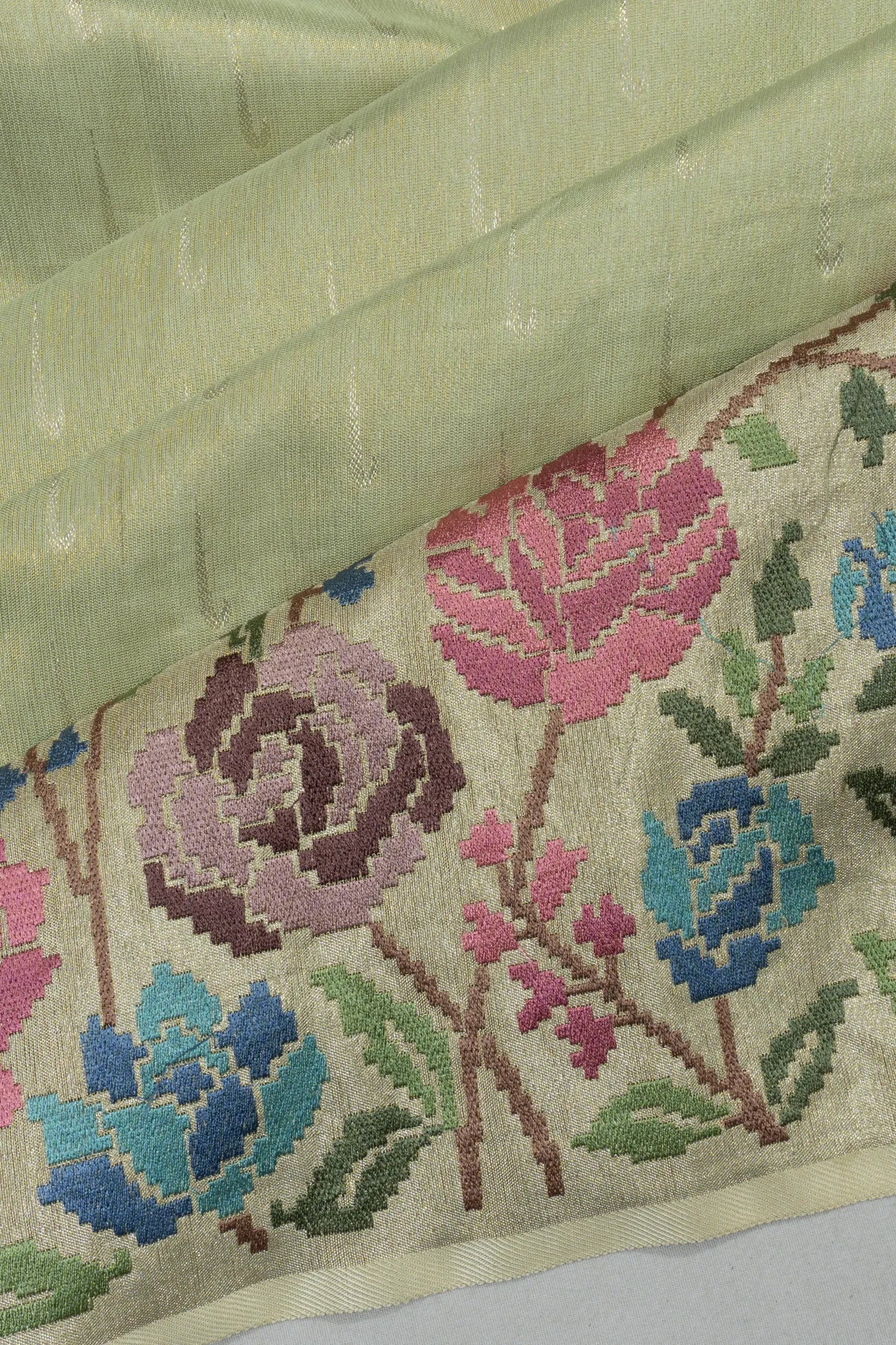 Kanchipuram Silk Tissue Butta Green Saree With Embroidery Border